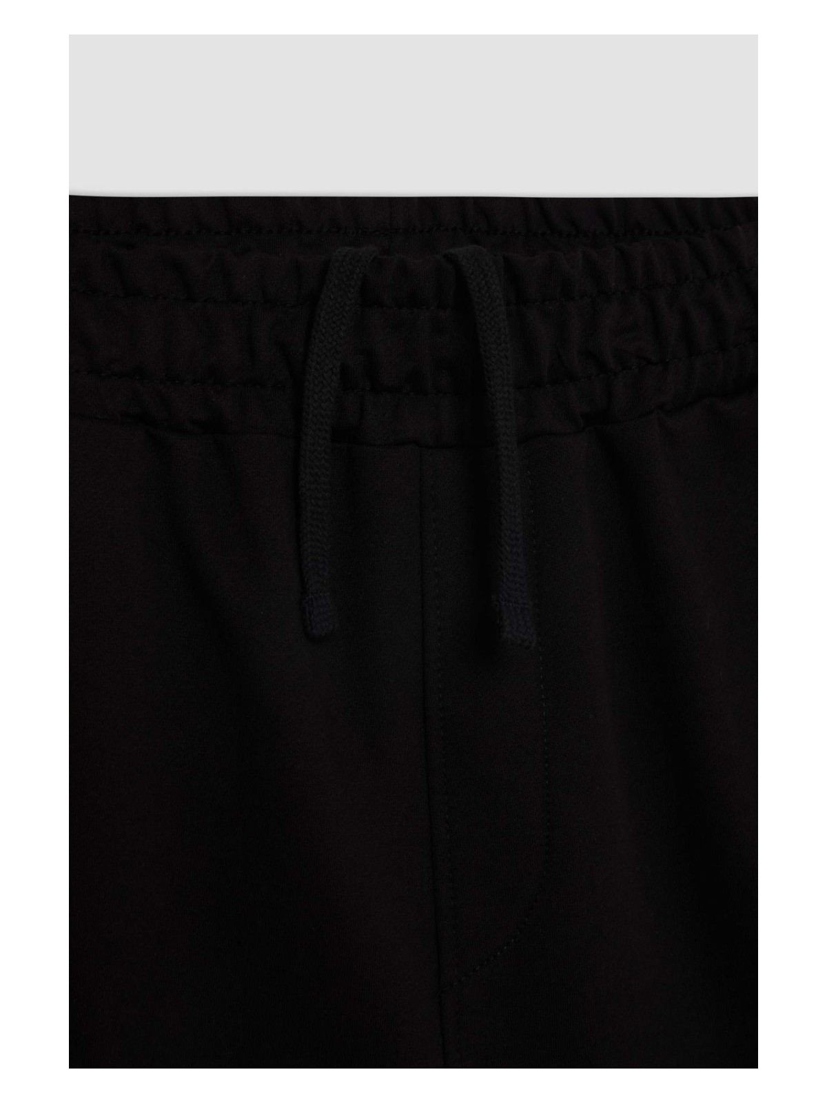 DeFacto Slim Fit Dar Paça Şort A3893AX24HS - Görsel 7