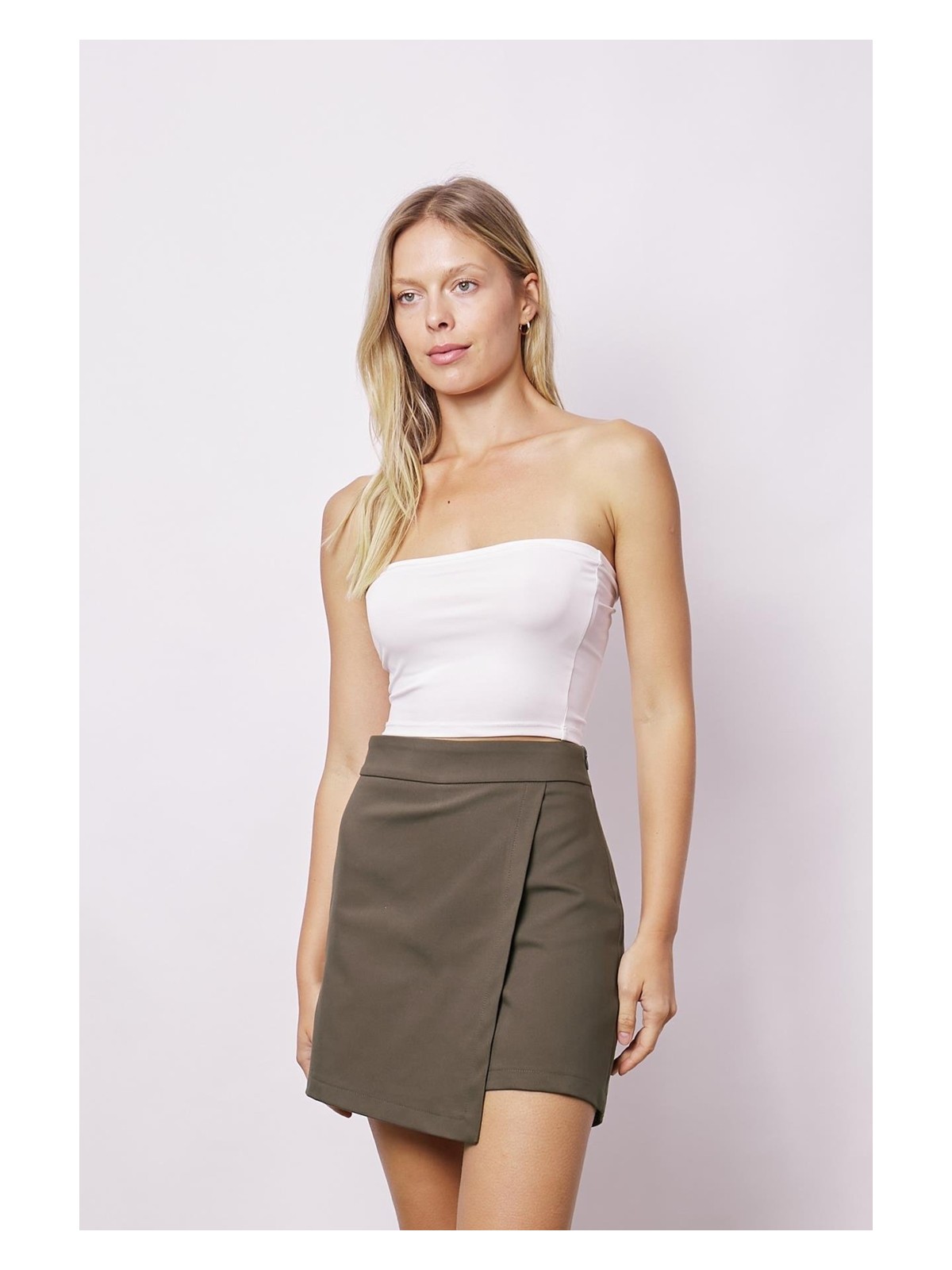 Jument Kadın Pamuklu Hafif Likralı Kalın Kumaş Yüksek Bel Ara Boy Şort Etek-Mango - Görsel 5