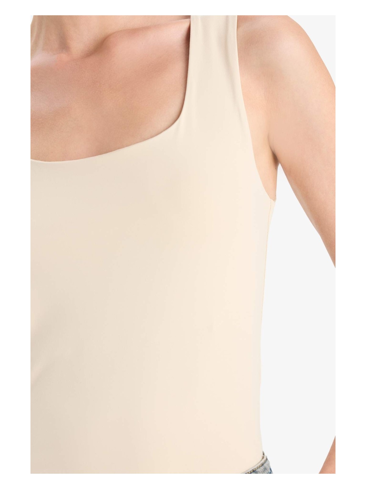 DeFacto Slim Fit Basic Düz Kare Yaka Atlet C2622AX25AU - Görsel 5