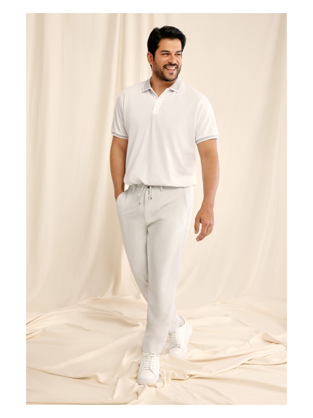 Altınyıldız Classics AC&Co / Altınyıldız Classics Erkek Çekmeyen Pamuklu Kumaş Slim Fit Dar Kesim Beyaz Kıvrılmaz Polo Yaka T-shirt