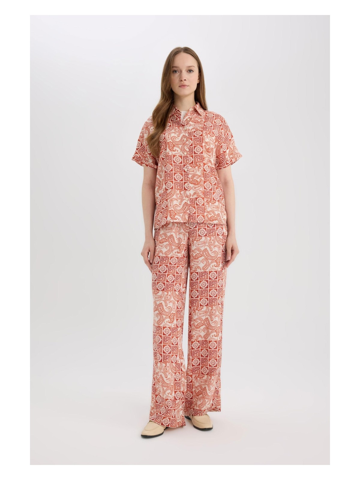 DeFacto Regular Fit Geniş Bol Paça Desenli Palazzo Pantolon D4631AX25SP - Görsel 3