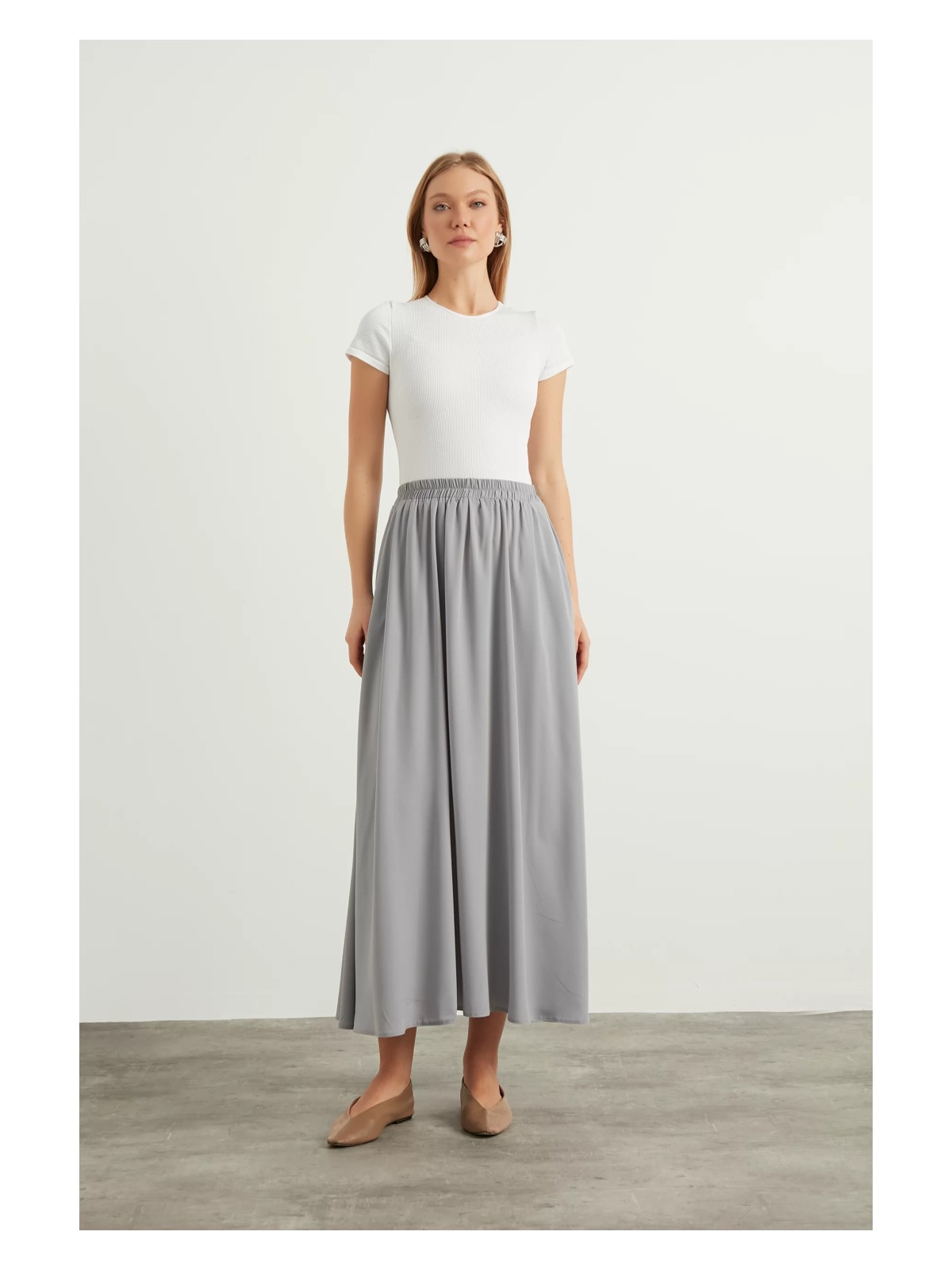 Birgül Bektaş Siyah Kloş Etek - Görsel 4