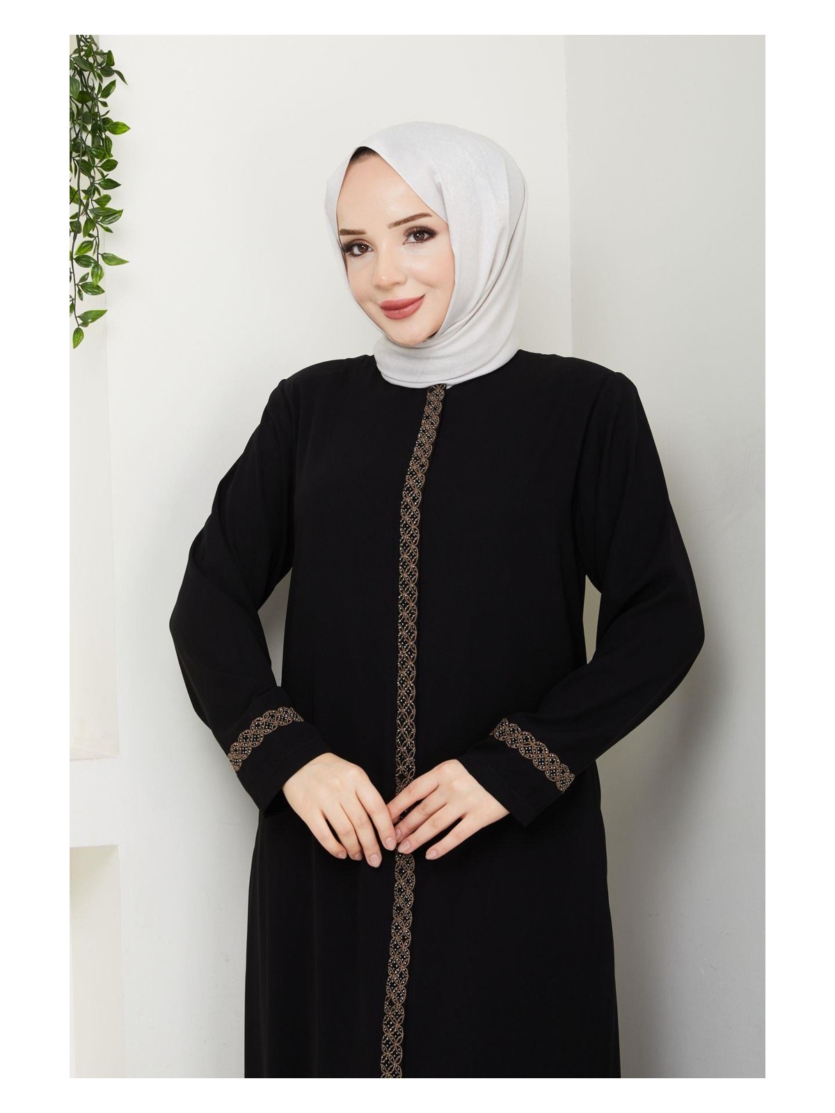 Eslemnur Gündelik Hac ve Umrelik Nakış ve Taş Detaylı Ferace