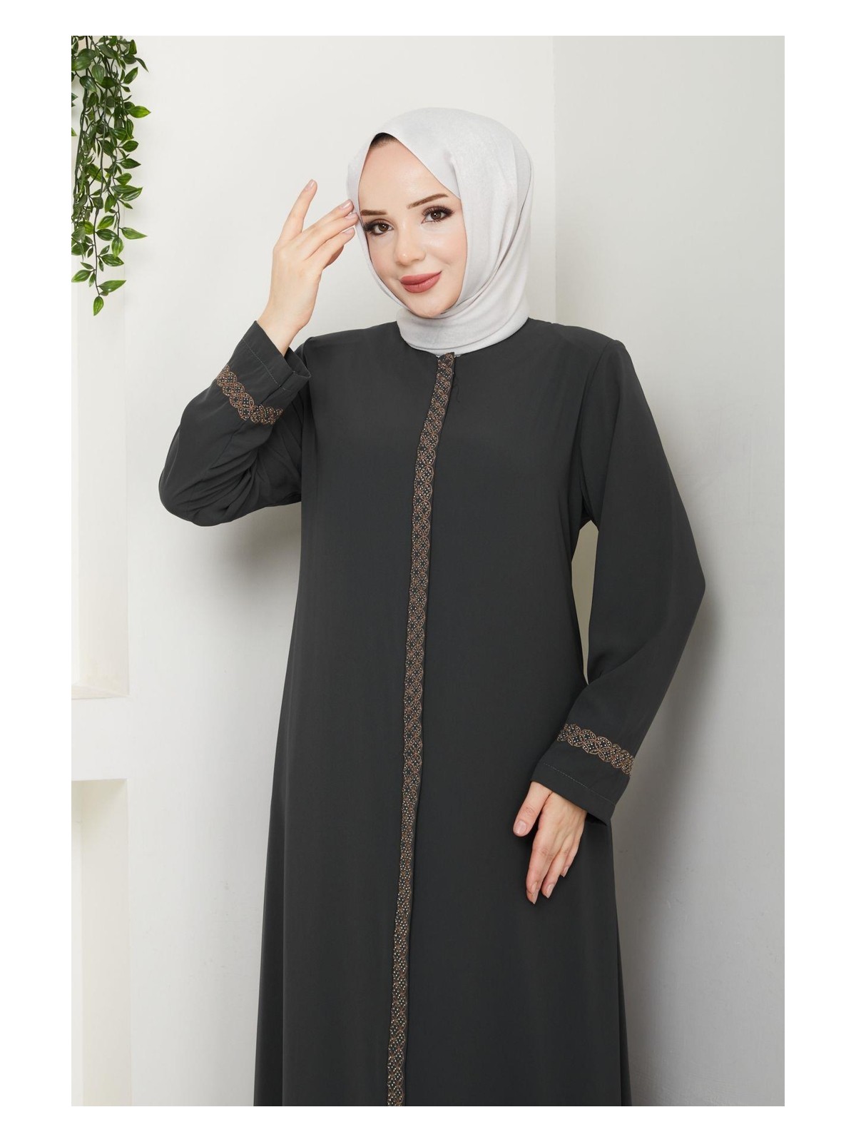 Eslemnur Gündelik Hac ve Umrelik Nakış ve Taş Detaylı Ferace - Görsel 4