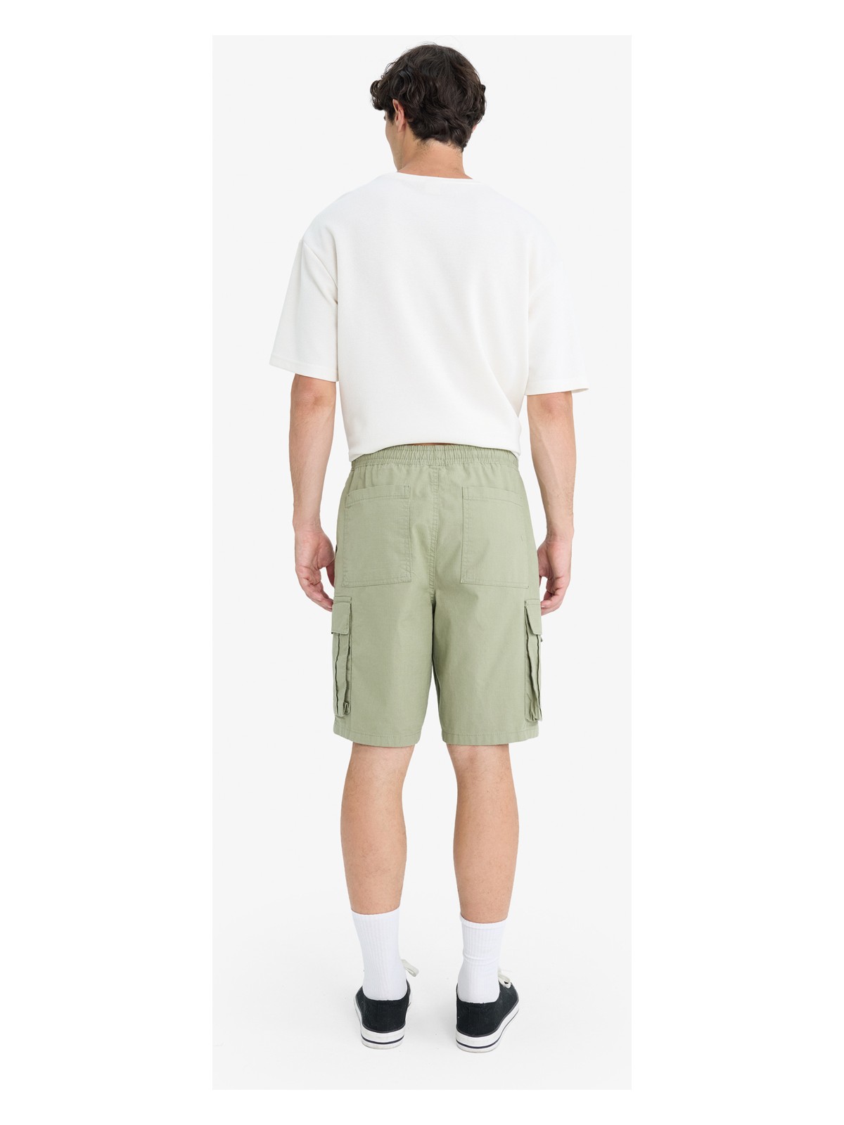 DeFacto Kargo Fit Gabardin Bermuda Şort C5400AX25SM - Görsel 7