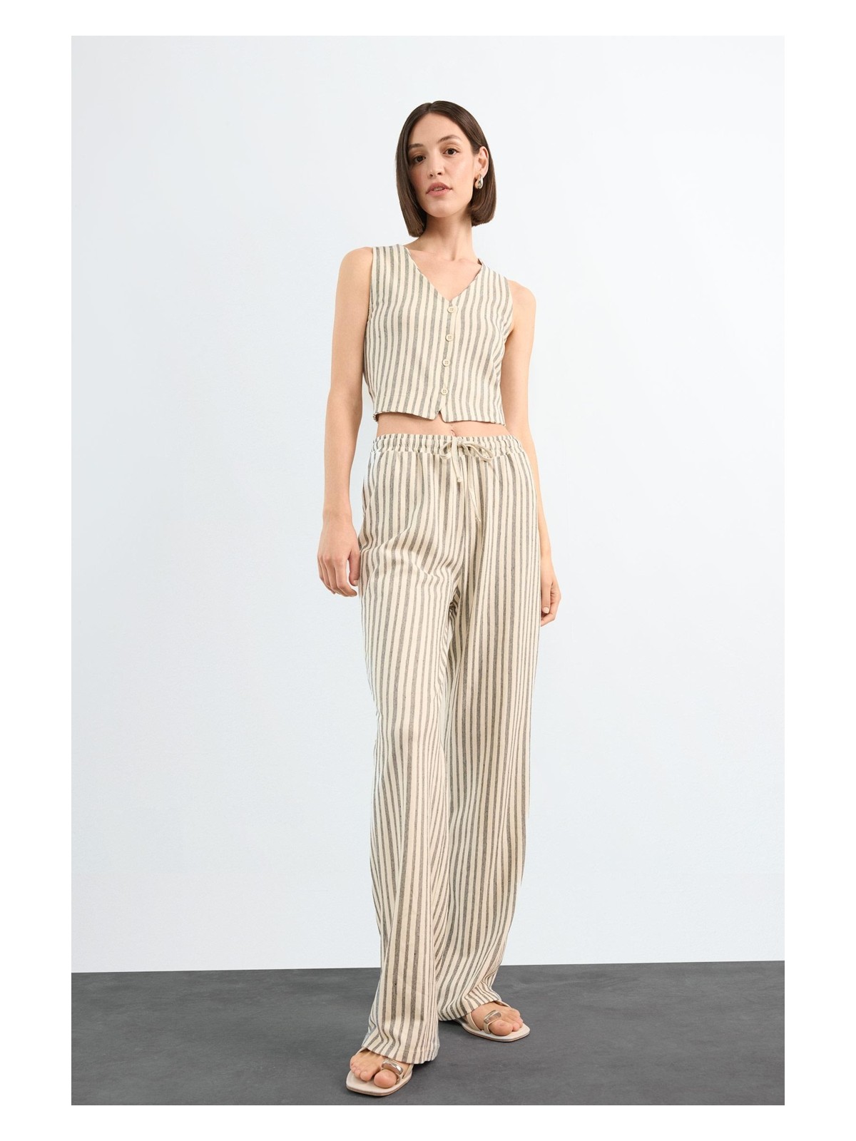 DeFacto Fitted Çizgili Üç Cepli Uzun Pantolon F9009AX25SM