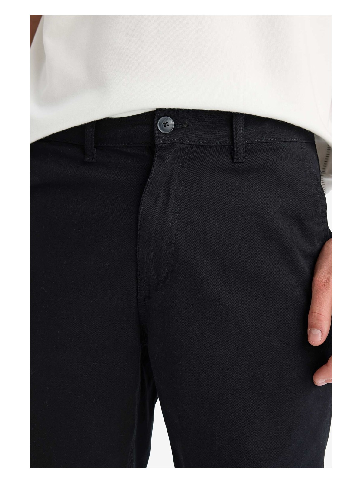DeFacto %100 Pamuk Regular Fit Bermuda Şort E1231AX25SM - Görsel 4
