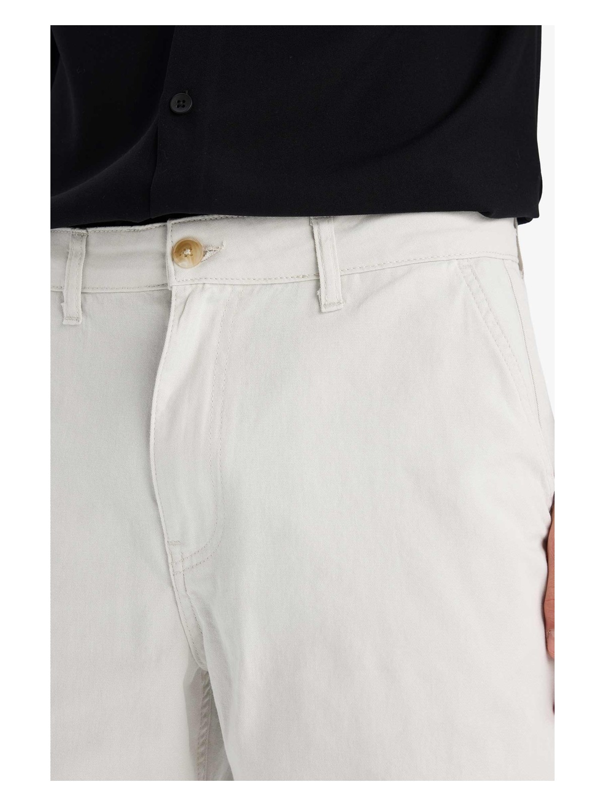 DeFacto %100 Pamuk Regular Fit Bermuda Şort E1231AX25SM - Görsel 4