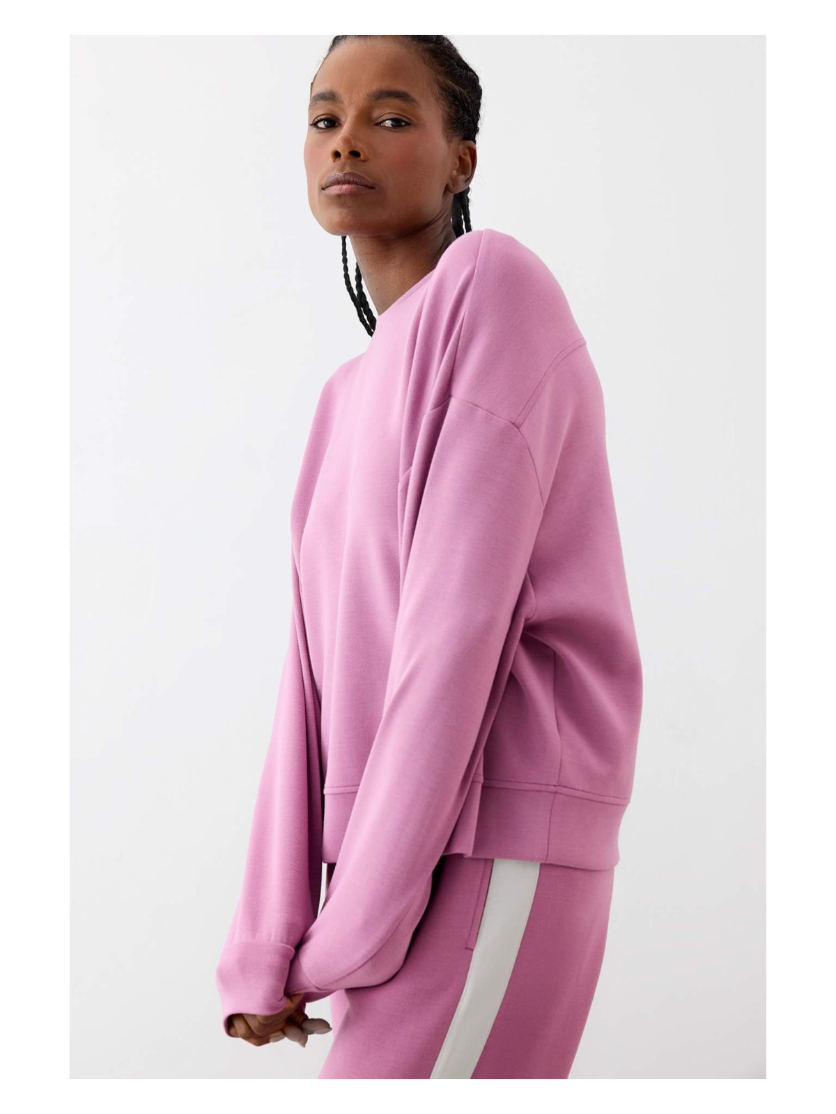 DeFacto Oversize Geniş Kalıp Bisiklet Yaka Modal Ultra Soft Sweatshirt E8954AX25AU - Görsel 3