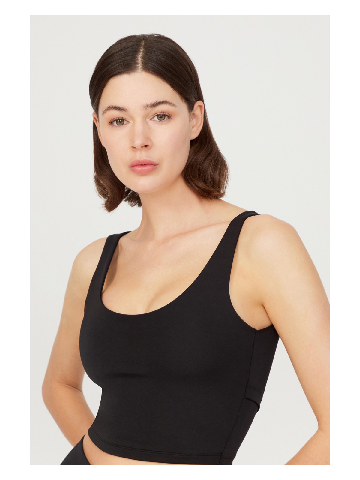 Los Ojos Siyah Hafif Destekli Sırt Detaylı Kaplı Crop Top Spor Büstiyer