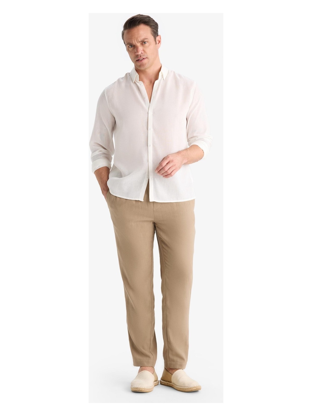 DeFacto Relax Fit Kısa Paça Keten Görünümlü Beli Bağcıklı Lastikli Cepli Pantolon E4790AX25AU