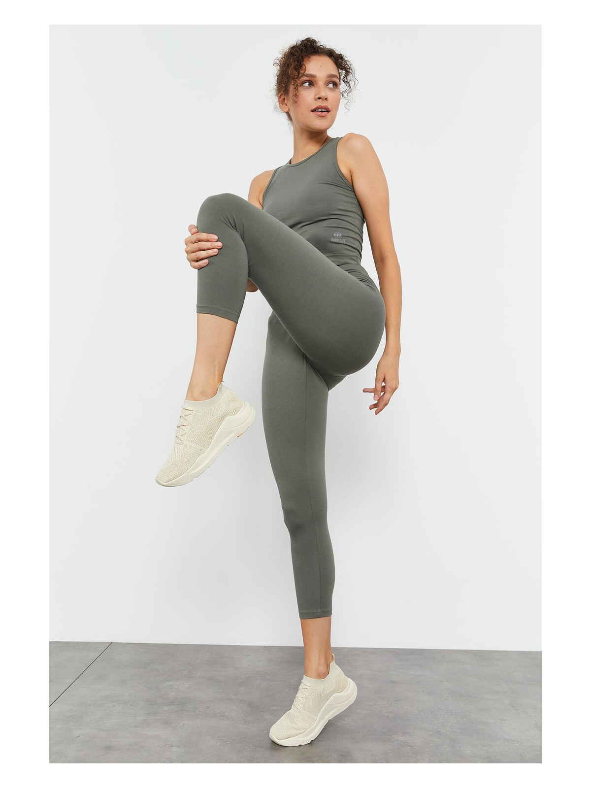 Tommy Life Siyah Yüksek Bel Kapri-Crop Atlet Slim Fit Kadın Tayt Takım - 95284 - Görsel 8