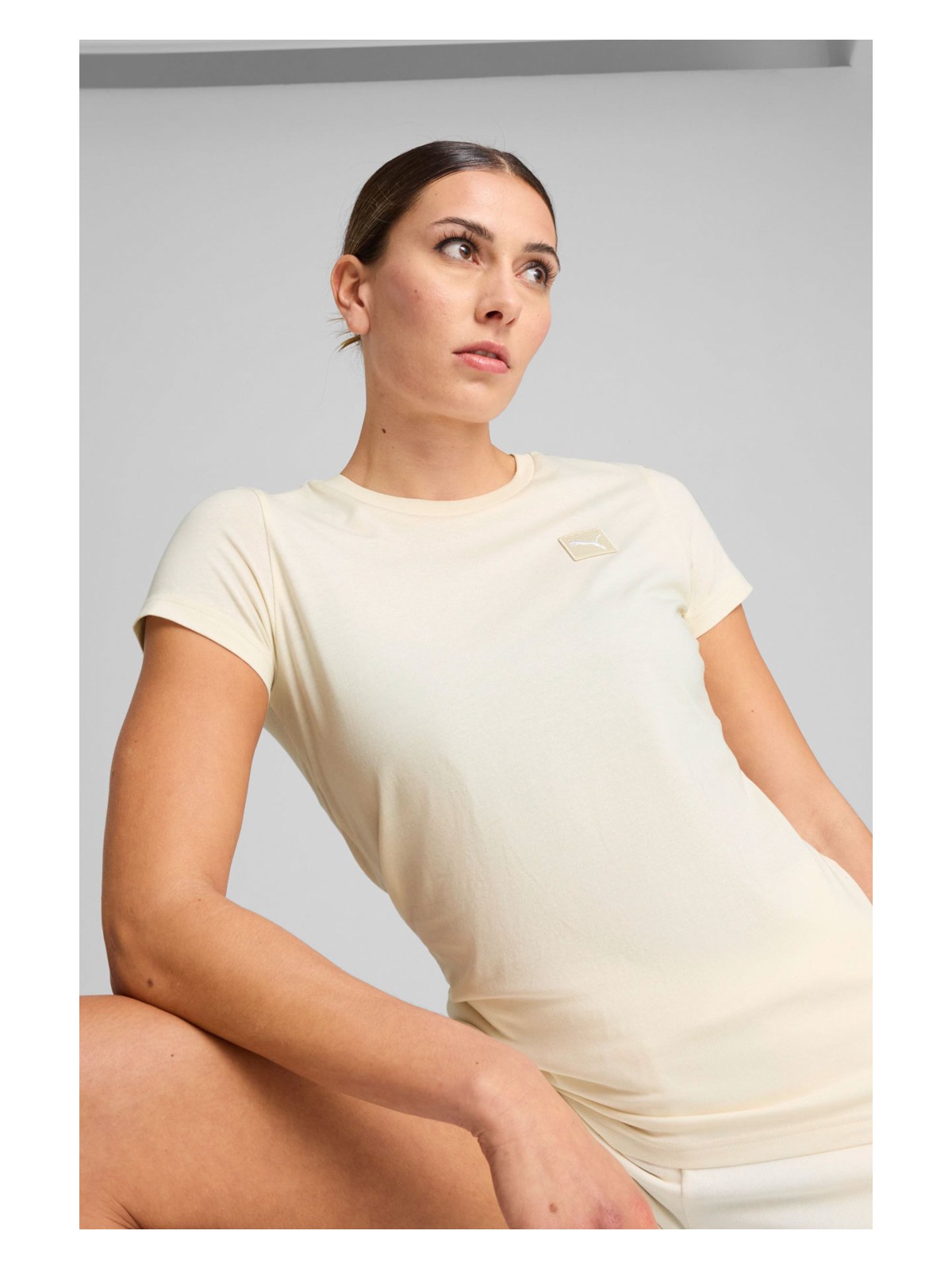 Puma ESS ELEVATED Tee Krem Kadın Kısa Kol T-Shirt