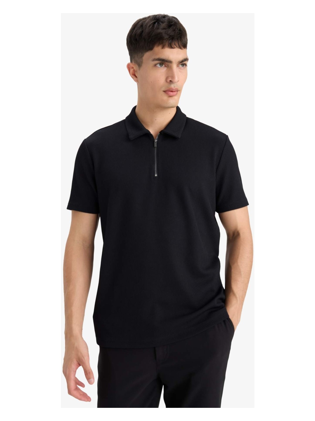 DeFacto Kırışmaz Fermuarlı Polo Yaka Tişört B7355AX25AU - Görsel 4