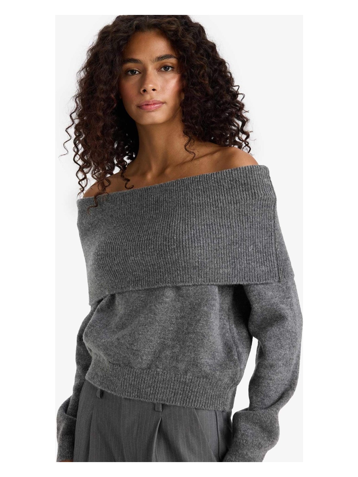 DeFacto Regular Fit Açık Omuz Triko Kazak F3029AX25WN