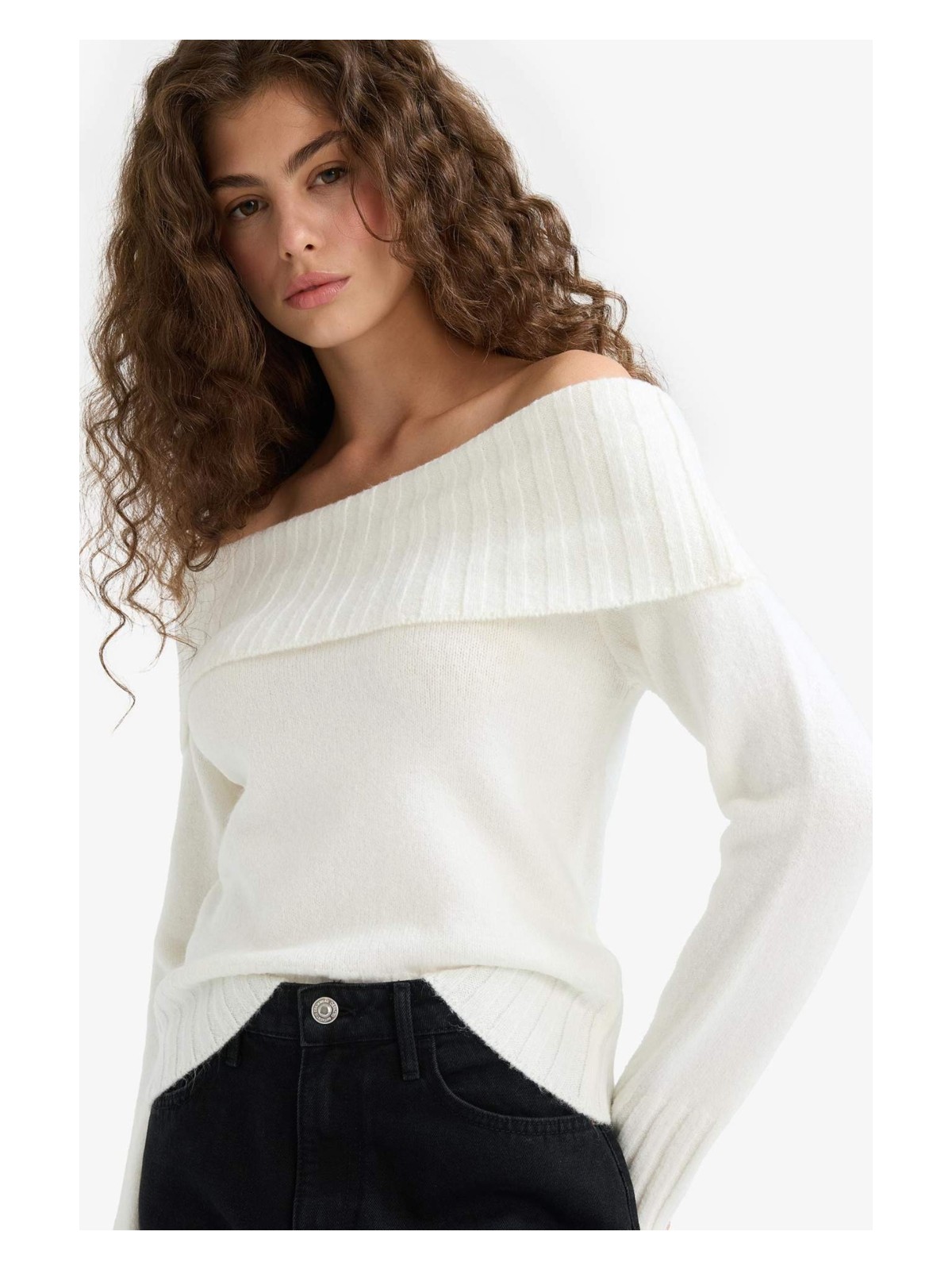 DeFacto Slim Fit Dar Kesim Açık Omuz Triko Kazak E8345AX25WN