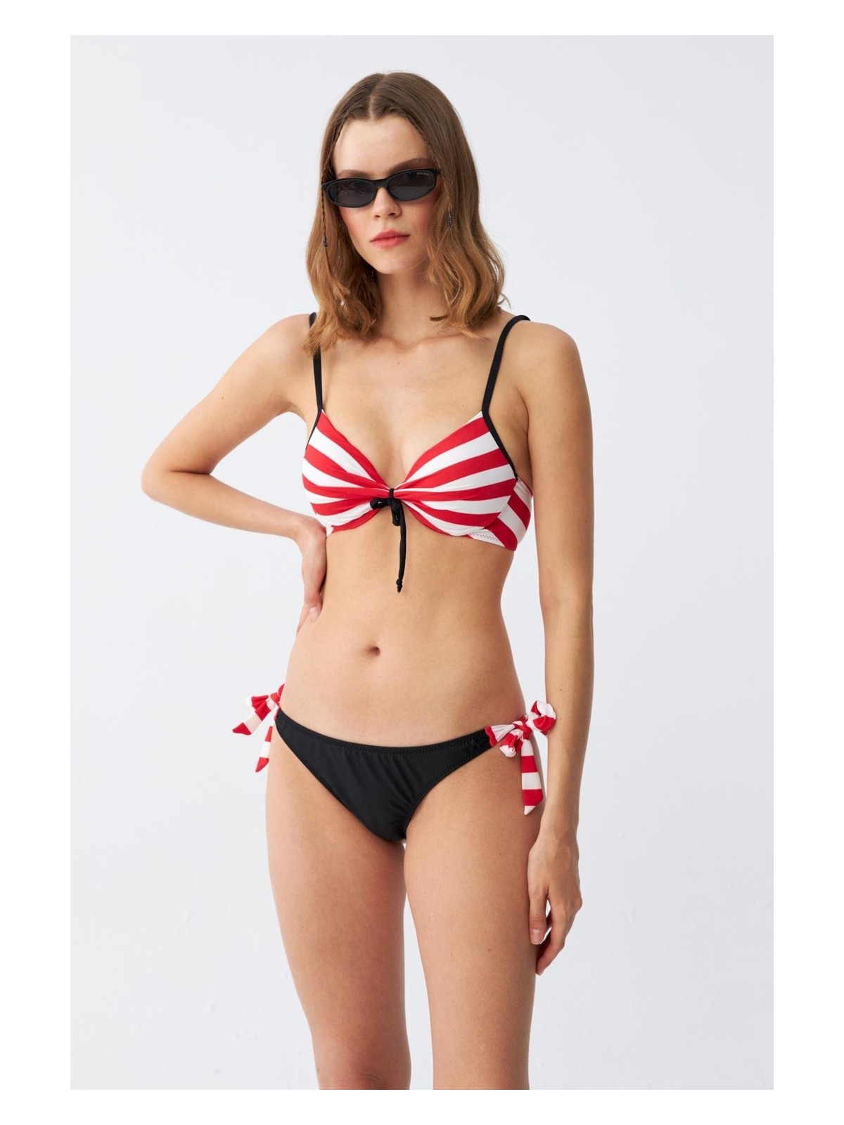 Akbeniz Kadın Yandan Bağlamalı Yarım Destekli Fiyonklu Alt Üst Bikini Takım Kırmızı 35014