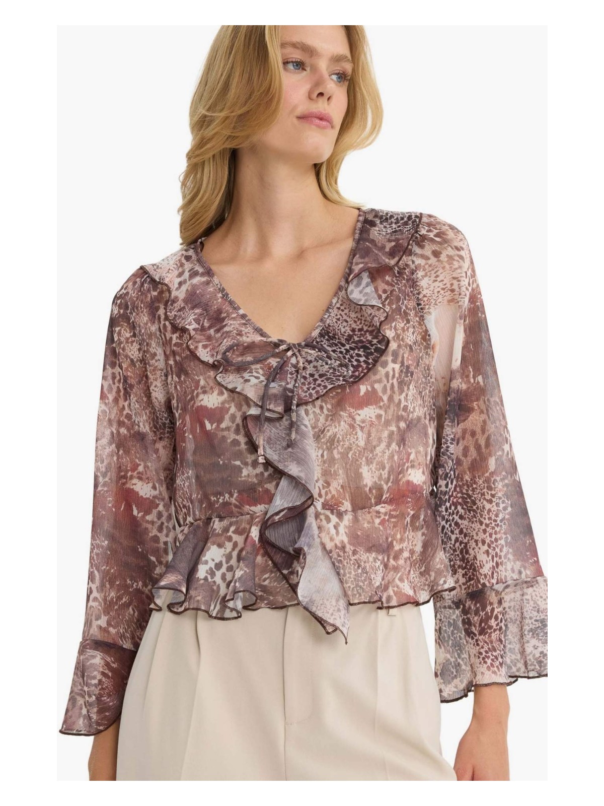 DeFacto Regular Fit V Yaka Desenli Önden Bağlamalı Volanlı Şifon Uzun Kollu Bluz G0263AX25AU