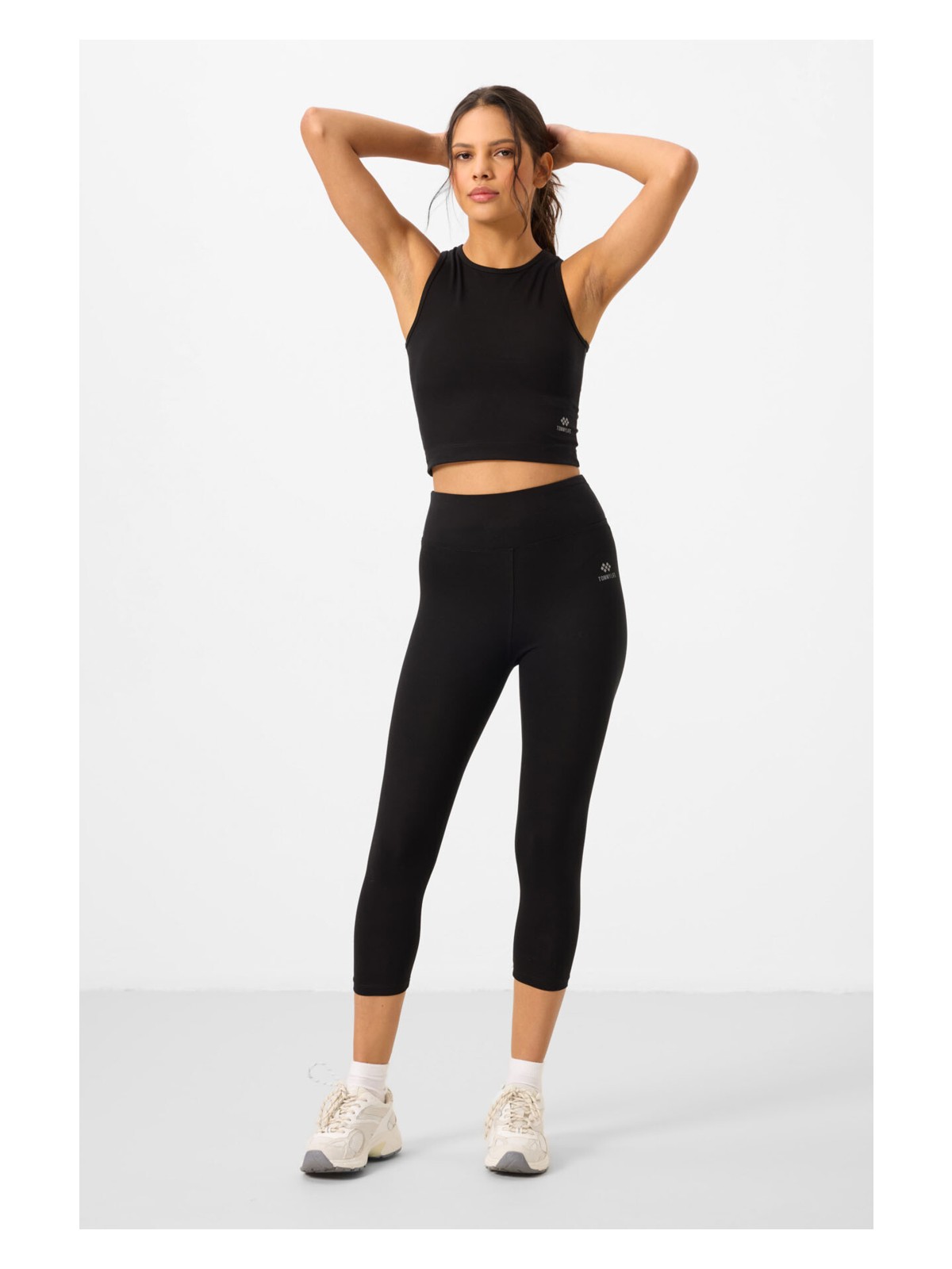 Tommy Life Siyah Yüksek Bel Kapri-Crop Atlet Slim Fit Kadın Tayt Takım - 95284