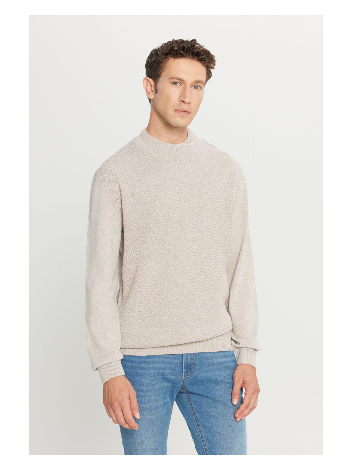 Altınyıldız Classics ALTINYILDIZ CLASSICS Erkek Bej Standart Fit Normal Kesim Yarım Balıkçı Yaka Pamuklu Triko Kazak