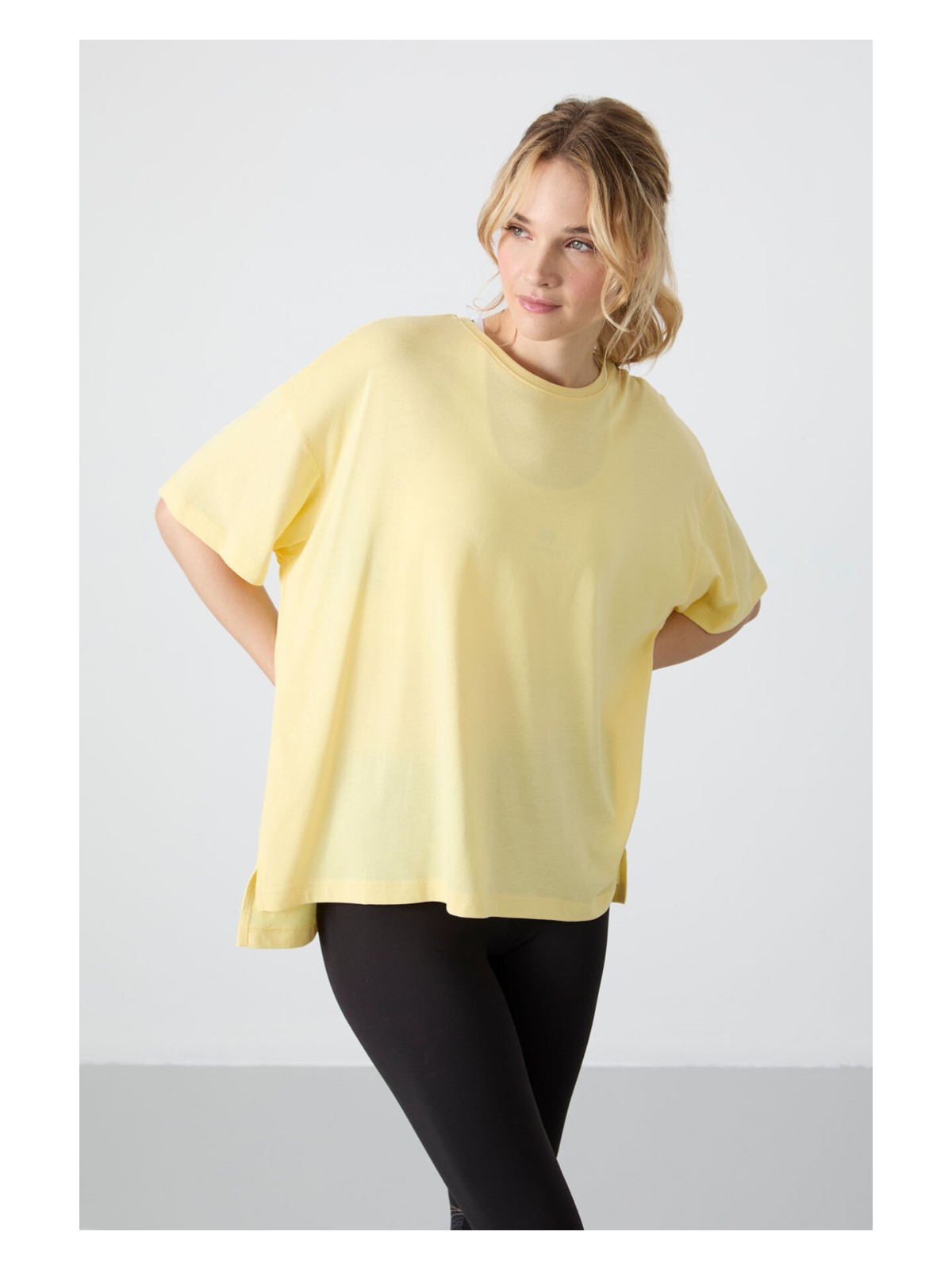 Tommy Life Siyah Penye Modal Yumuşak Tuşeli Oversize Fit Basic Kadın T-Shirt- 97285 - Görsel 5