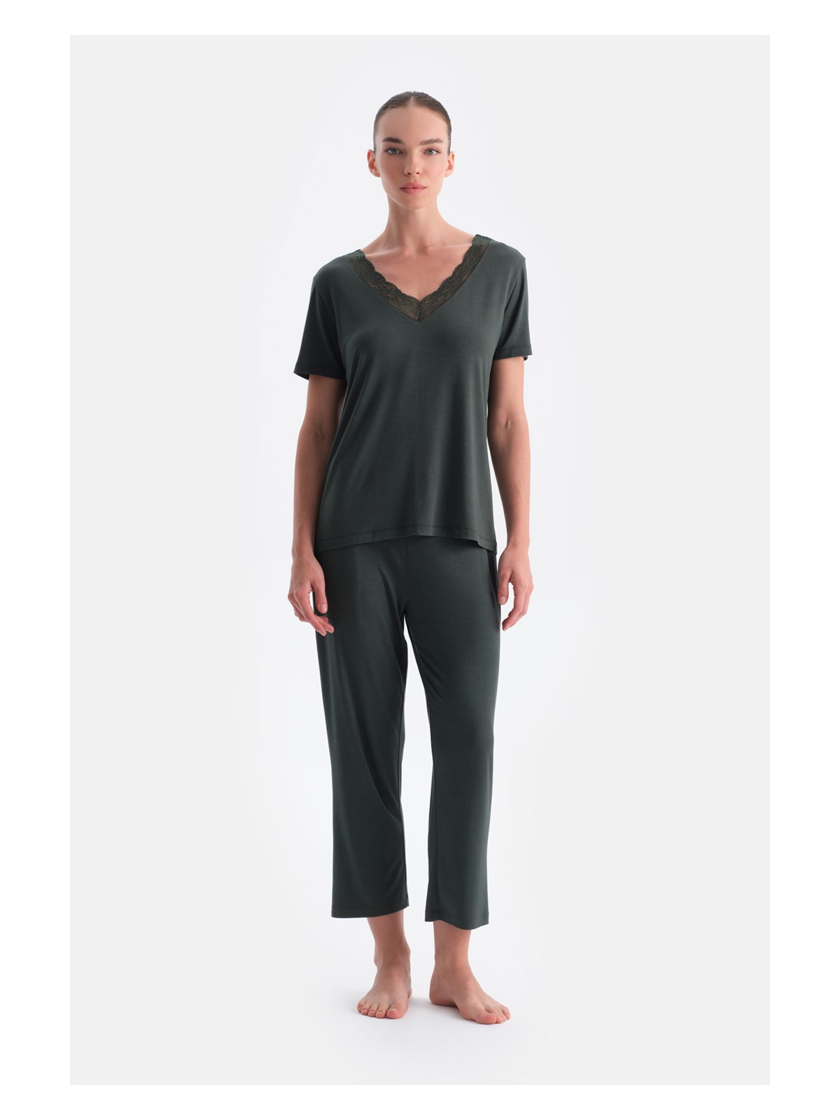 Dagi V Yaka Dantel Detaylı Tişört Pantolon Takım