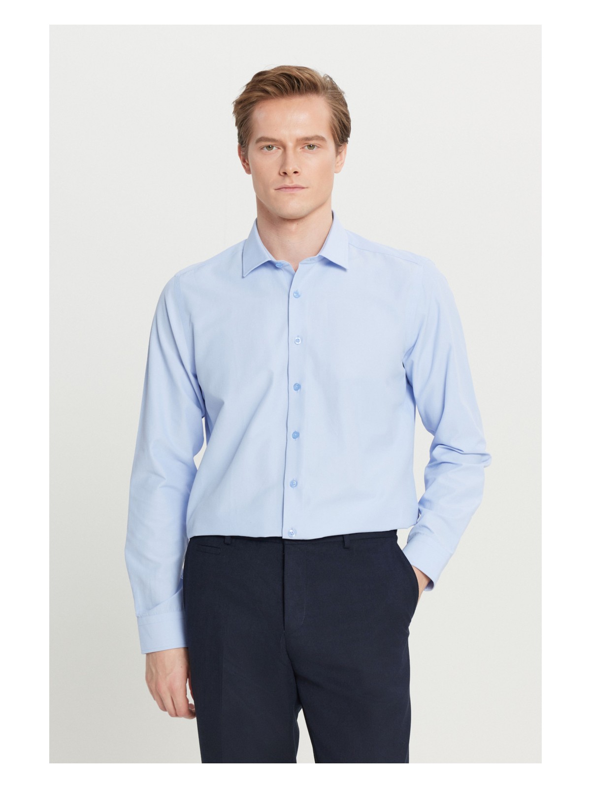 Altınyıldız Classics AC&Co / Altınyıldız Classics Erkek Beyaz Ütülemesi Kolay Slim Fit Dar Kesim Klasik Yaka Pamuklu Gömlek - Görsel 3