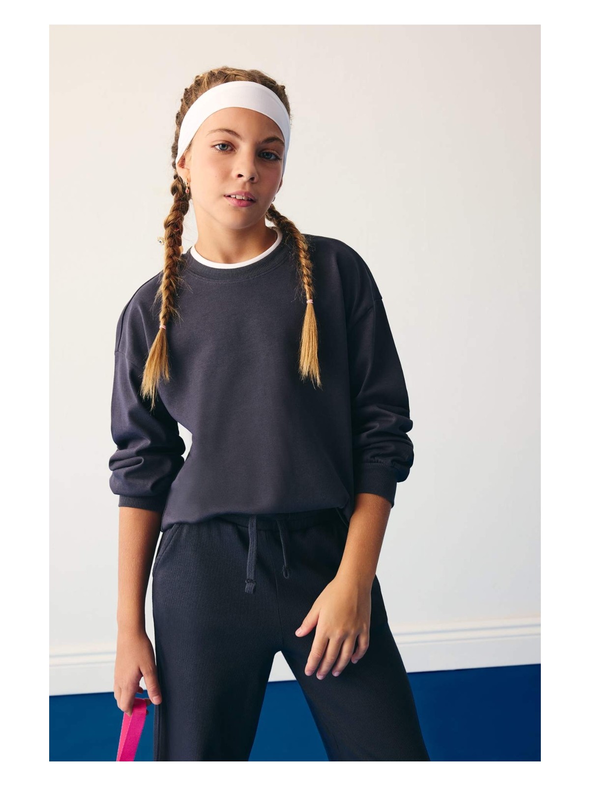 DeFacto Relax Fit Bisiklet Yaka Okul Uzun Kollu Tişörtü Kız Çocuk E8816A825AU - Görsel 4