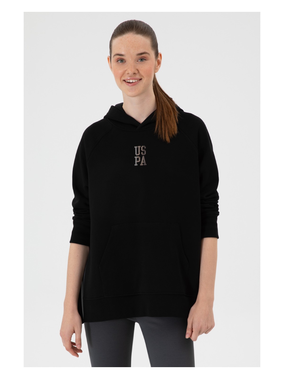 U.S. Polo Assn. Kadın Siyah Yırtmaçlı Kapüşonlu Sweatshırt 50313611-VR046