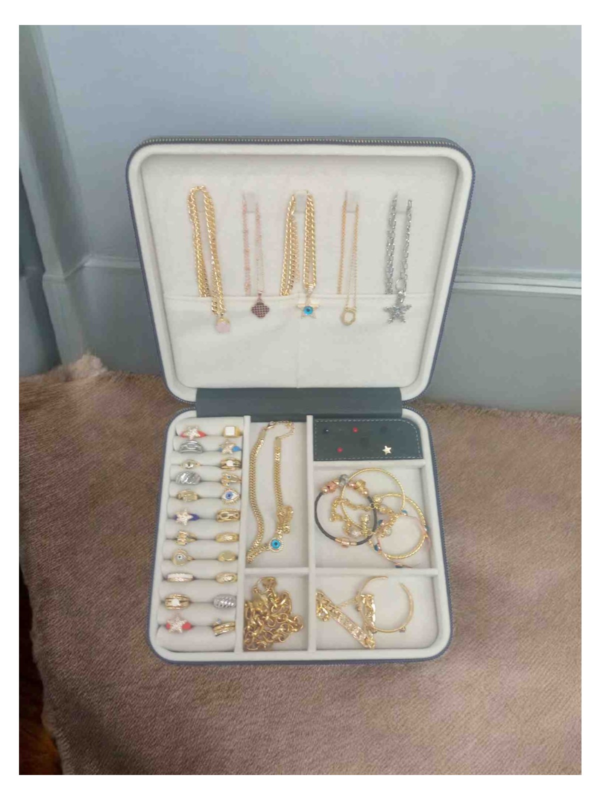 Moda Fiesta Büyük Boy Takı Kutusu 27X24 | Zarif ve Çok Bölmeli Mücevher Organizeri - Görsel 4