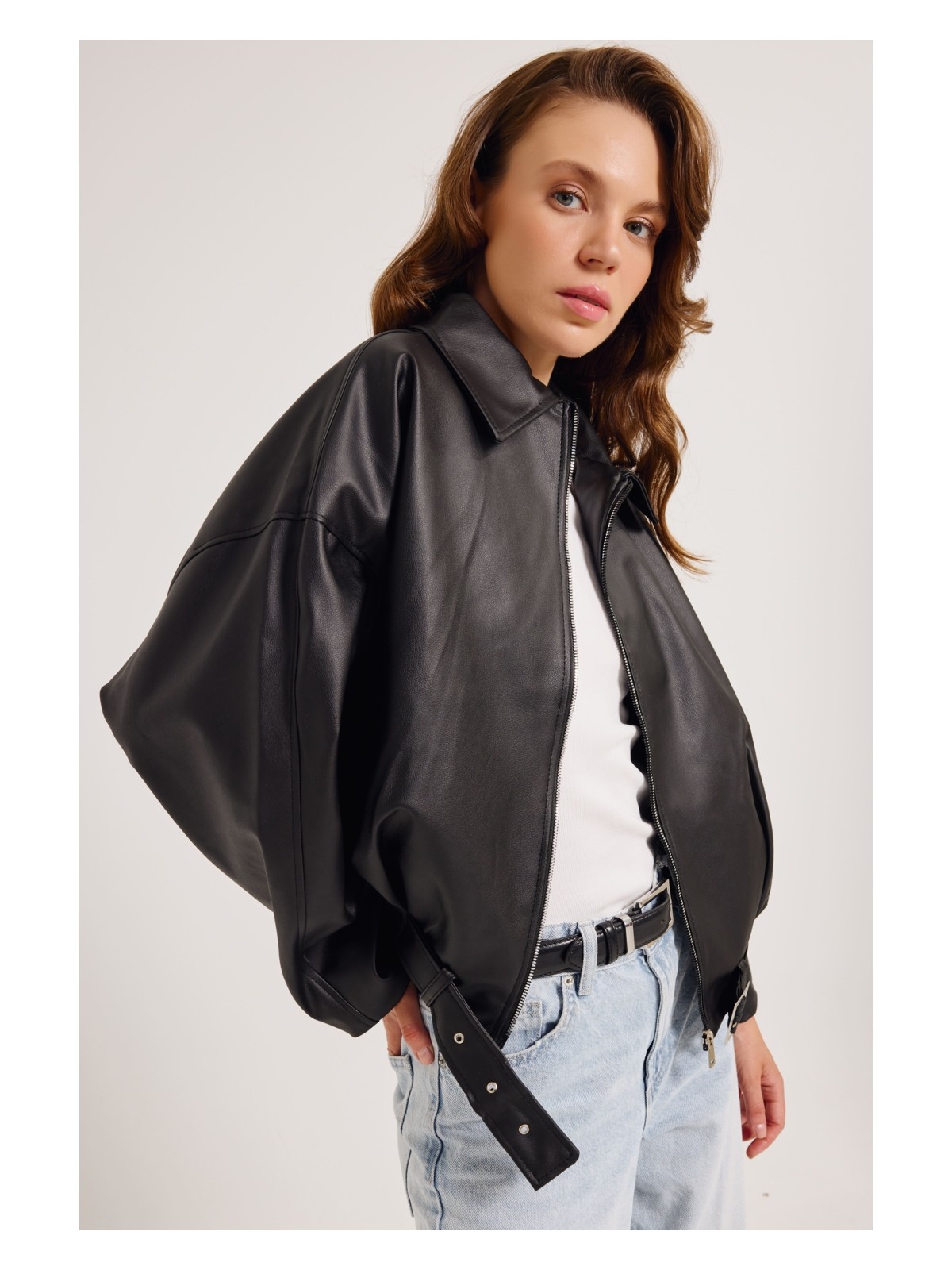 Meecy Woman Kadın Yeni Sezon Oversize Bomber Deri Ceket - Görsel 4