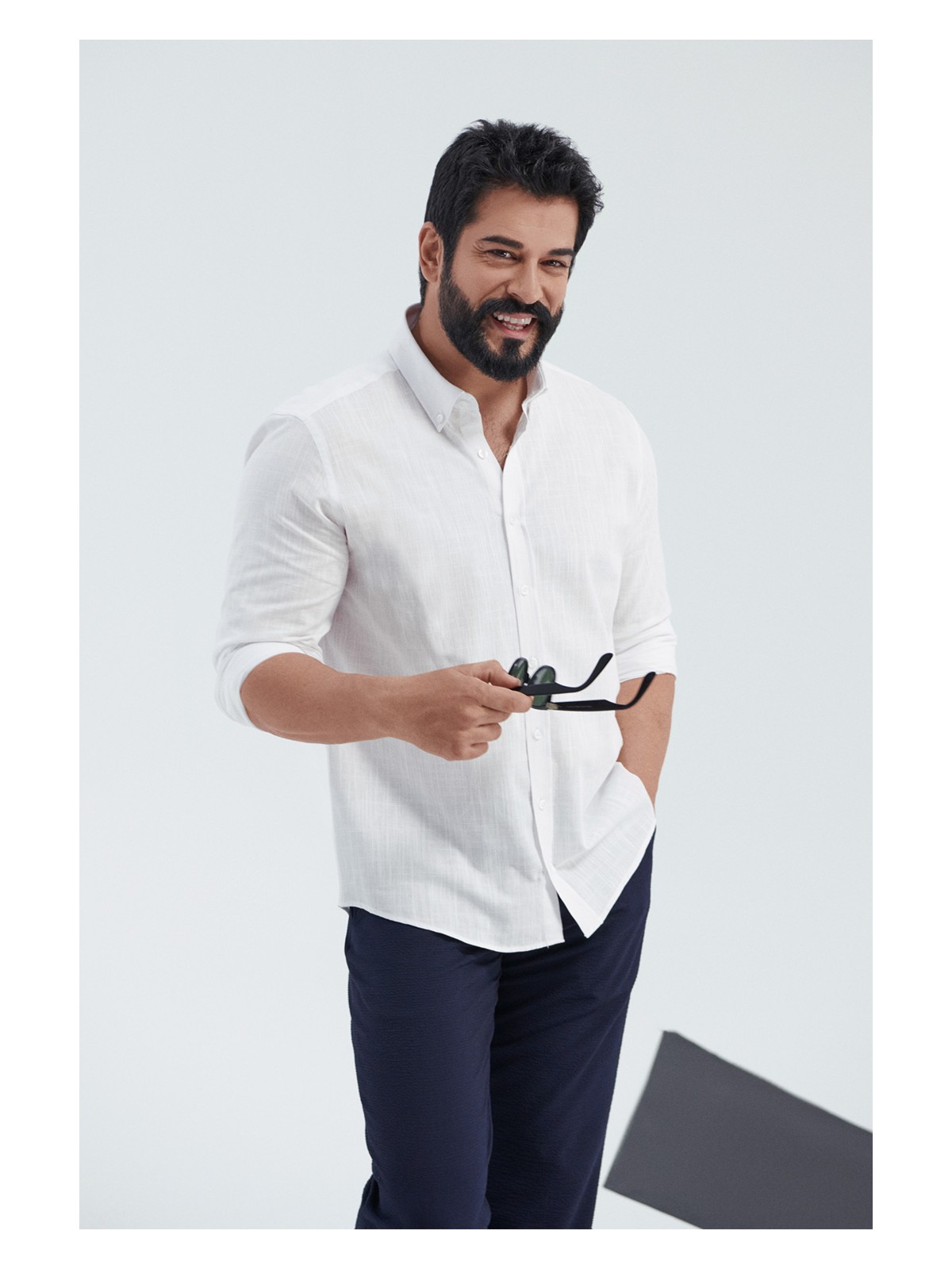 Altınyıldız Classics Erkek Beyaz Slim Fit Dar Kesim Düğmeli Yaka Keten Görünümlü %100 Pamuk Flamlı Gömlek