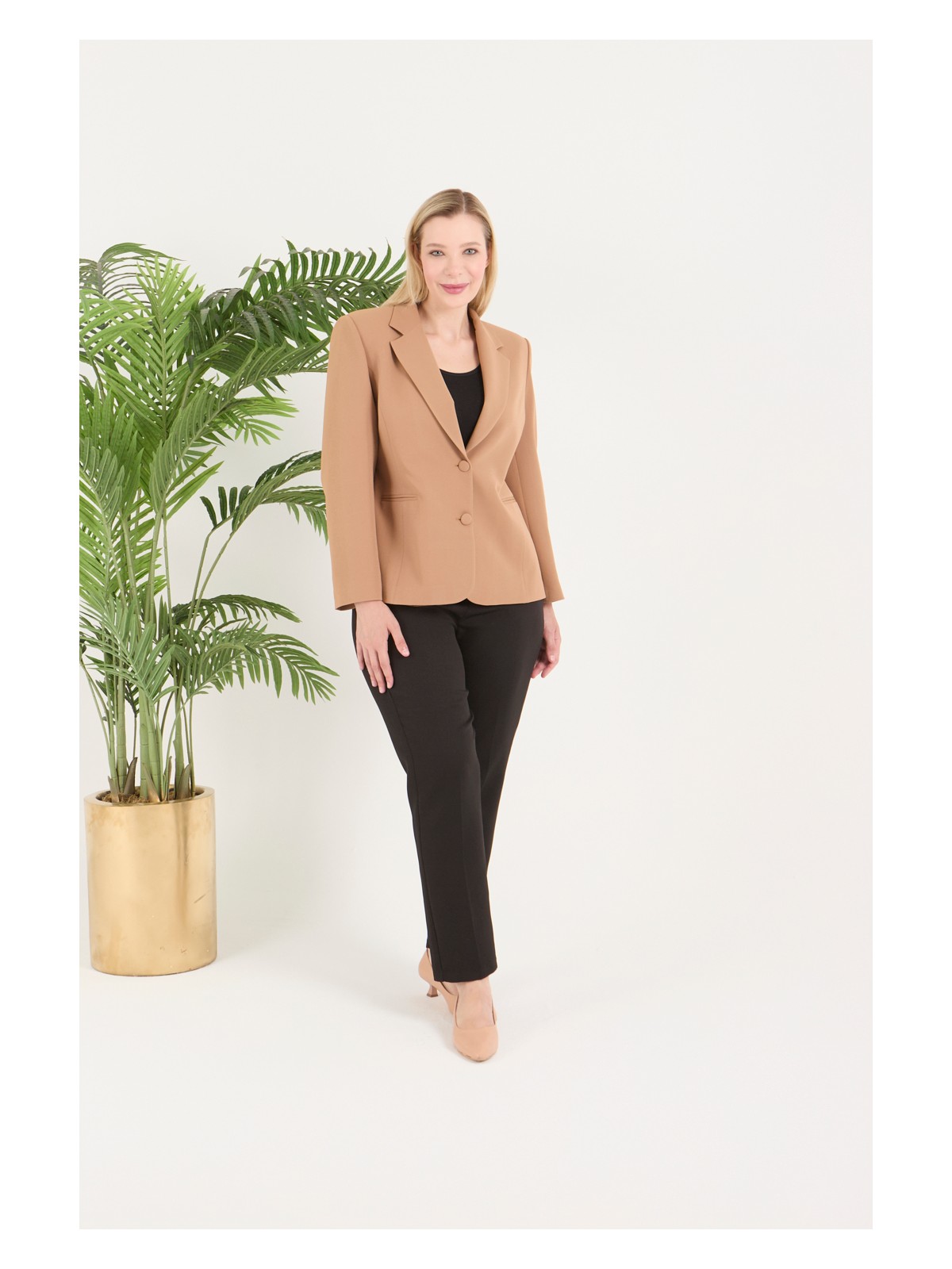 Fagi Atelier Kadın Büyük Beden Düğmeli Klasik Ceket