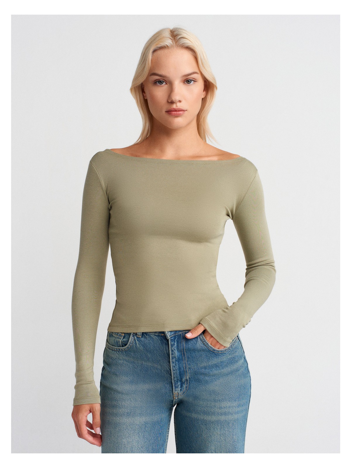 Dilvin 31332 Kayık Yaka Uzun Kollu Top-Beyaz - Görsel 9