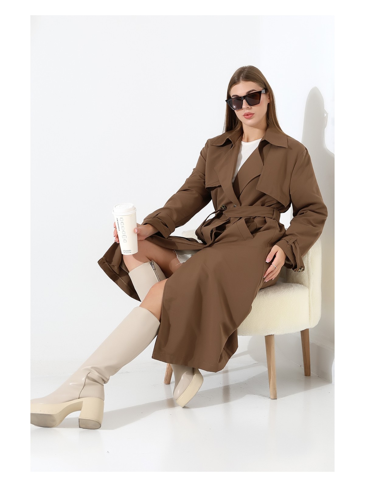 Alinda Amazon Keten Kumaş Diz Altı Astaralı Degaje Yaka Düğmeli Yeni Tarz Trenç Kot Sütlü Kahve