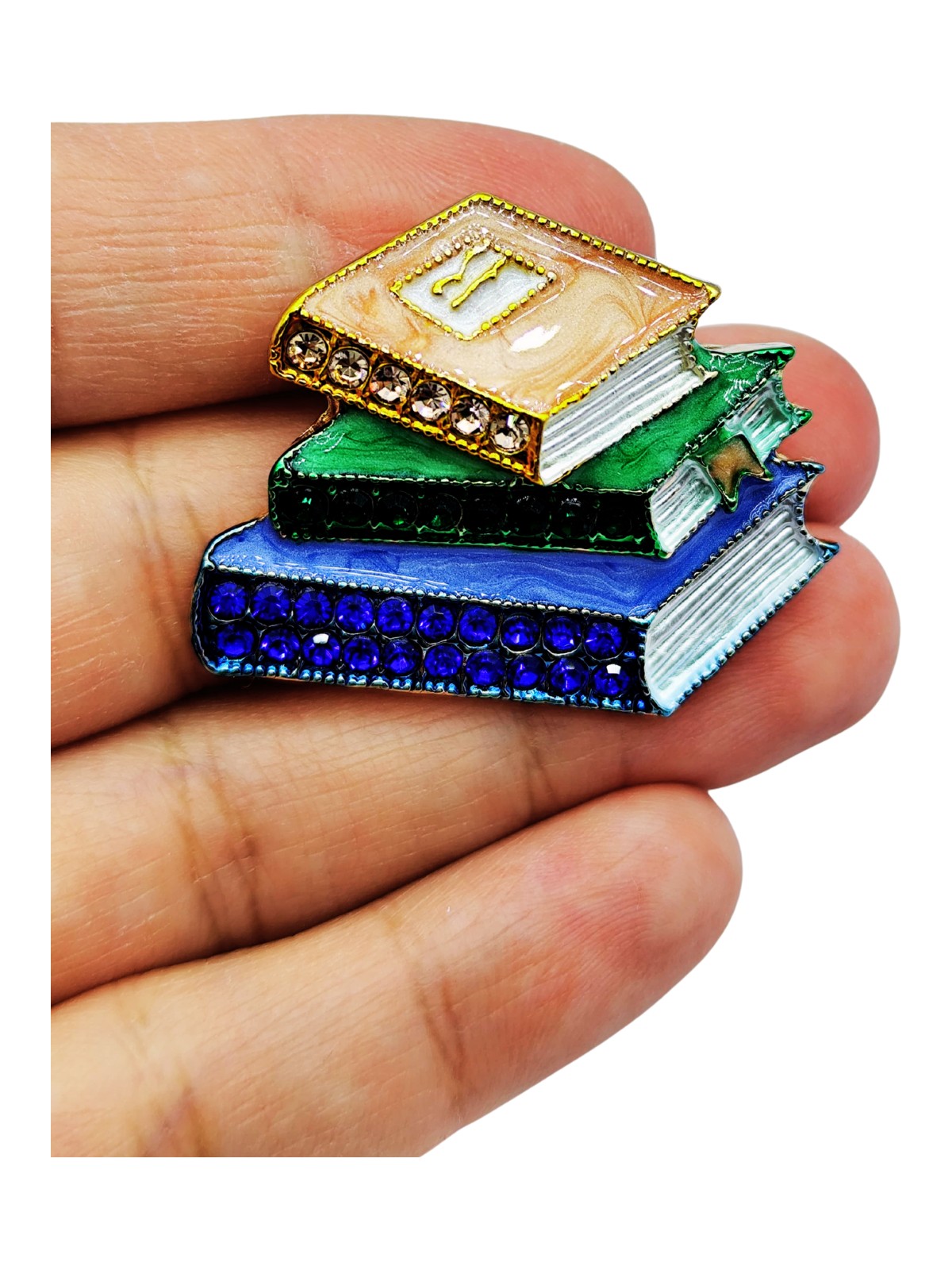 BB Bi Butik Shop Kitap Aşkı Broşu – Renkli Taşlı Kitap Figürlü Zarif Takı - Görsel 3