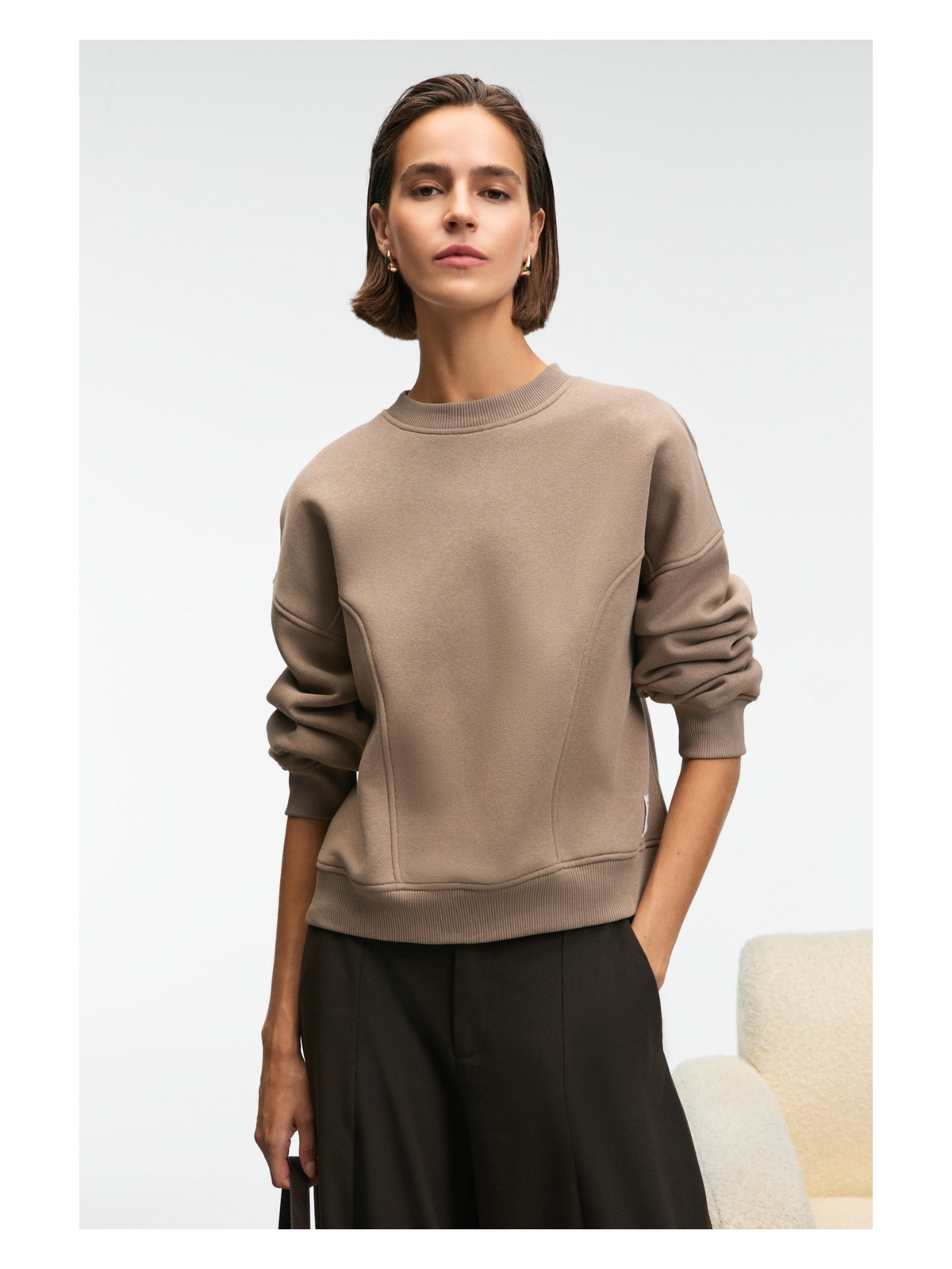 Grimelange SERENYA Kadın Pamuklu Etiket Detaylı Bisiklet Yaka Vizon Sweatshirt