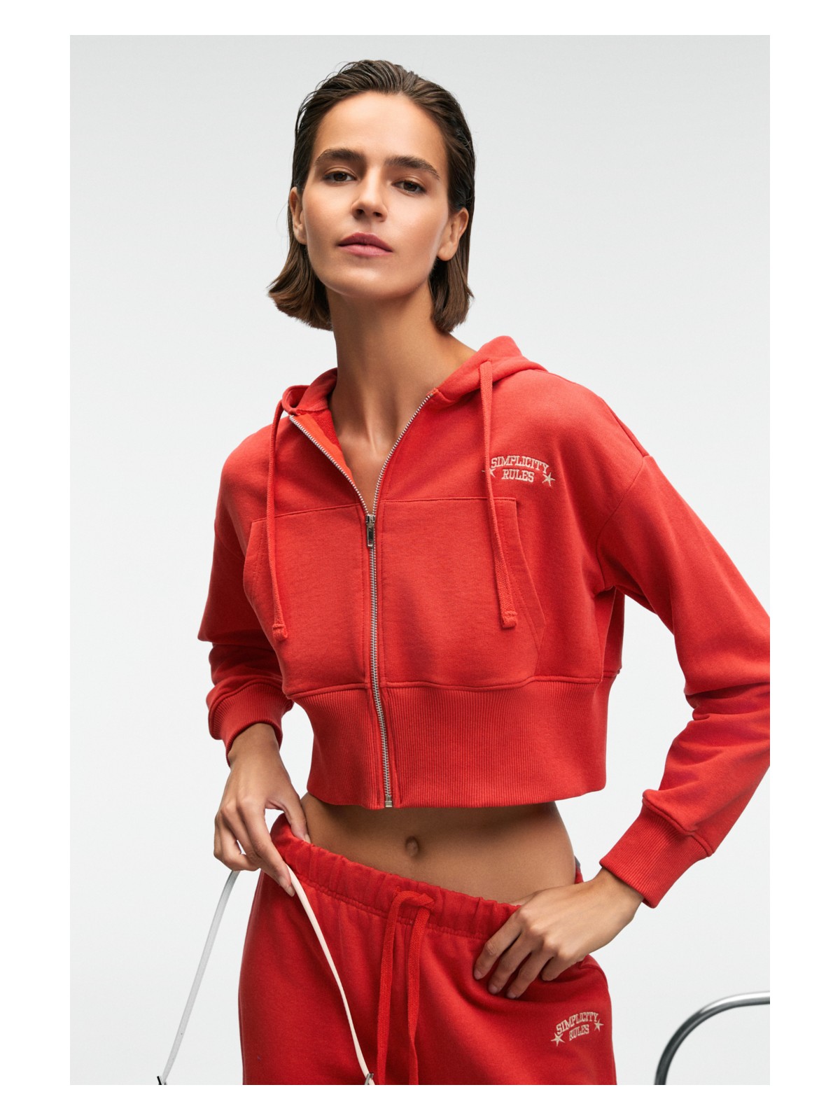 Grimelange Elara Kadın Metal Fermuarlı Nakışlı Kapüşonlu Crop Sarı Sweatshirt - Görsel 4