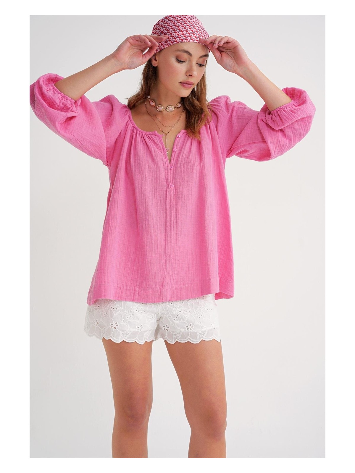 Mixray 4707 Kadın Yakası Büzgülü Kolu Lastikli Bol Müslin Bluz Beyaz - Görsel 6