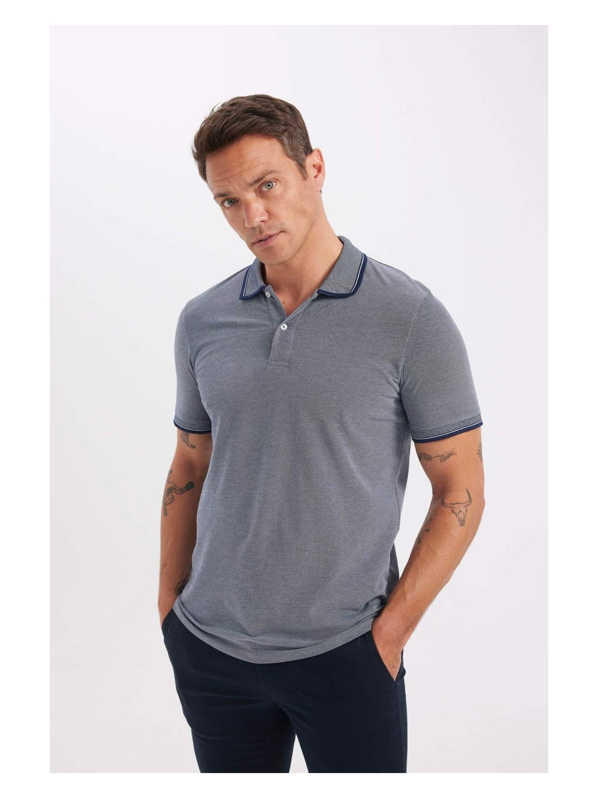 DeFacto Slim Fit Dar Kesim Polo Yaka Kısa Kollu Pamuklu Tişört D0033AXNS - Görsel 9