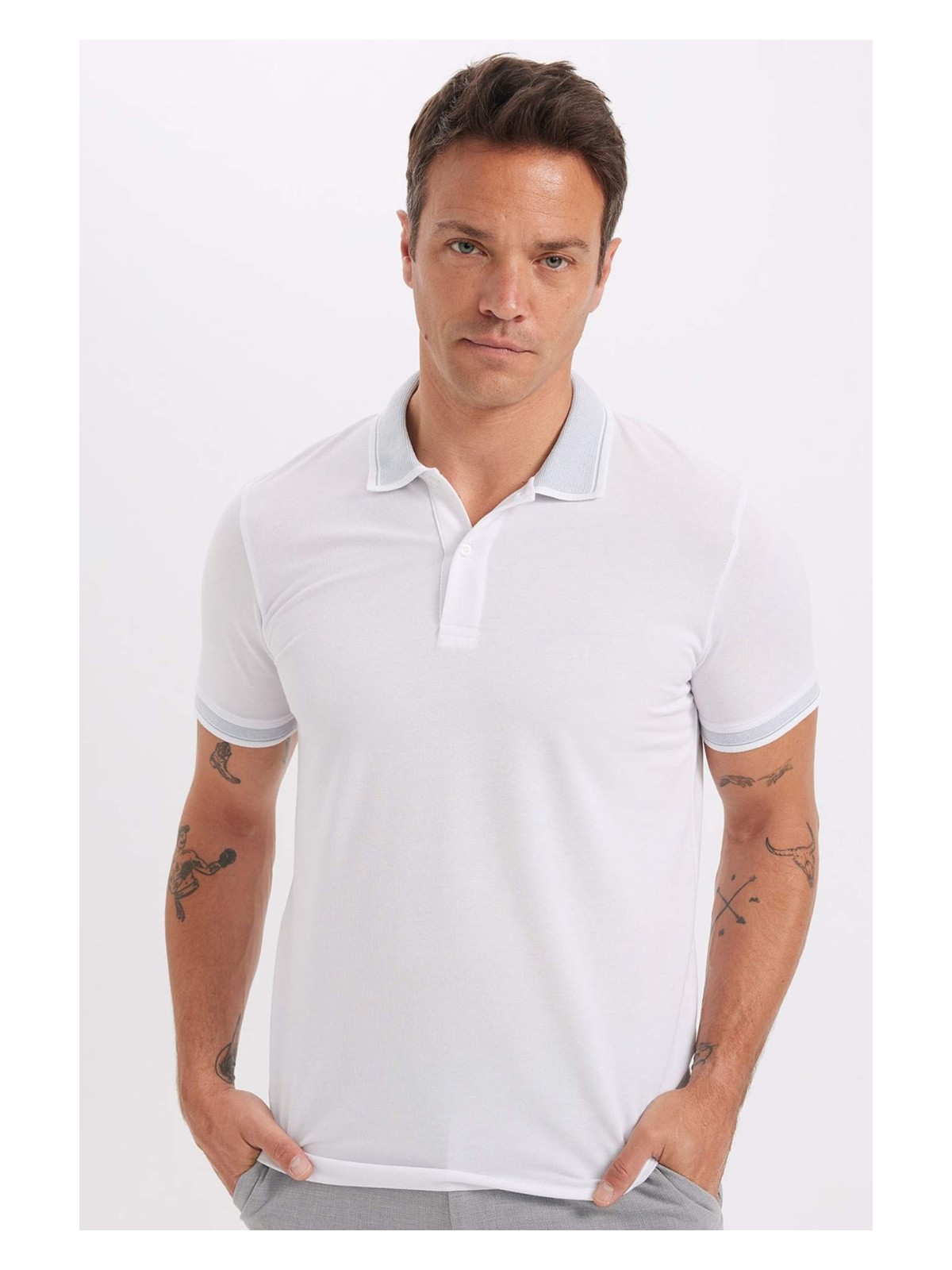 DeFacto Slim Fit Dar Kesim Polo Yaka Kısa Kollu Pamuklu Tişört D0033AXNS - Görsel 7