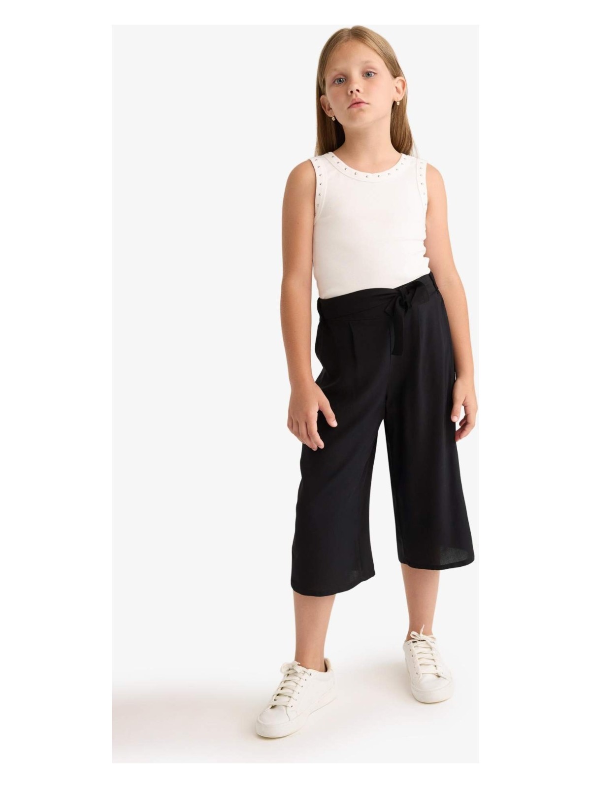 DeFacto Culotte Geniş Paça Viskon Kapri Kız Çocuk T3877A625SM - Görsel 9