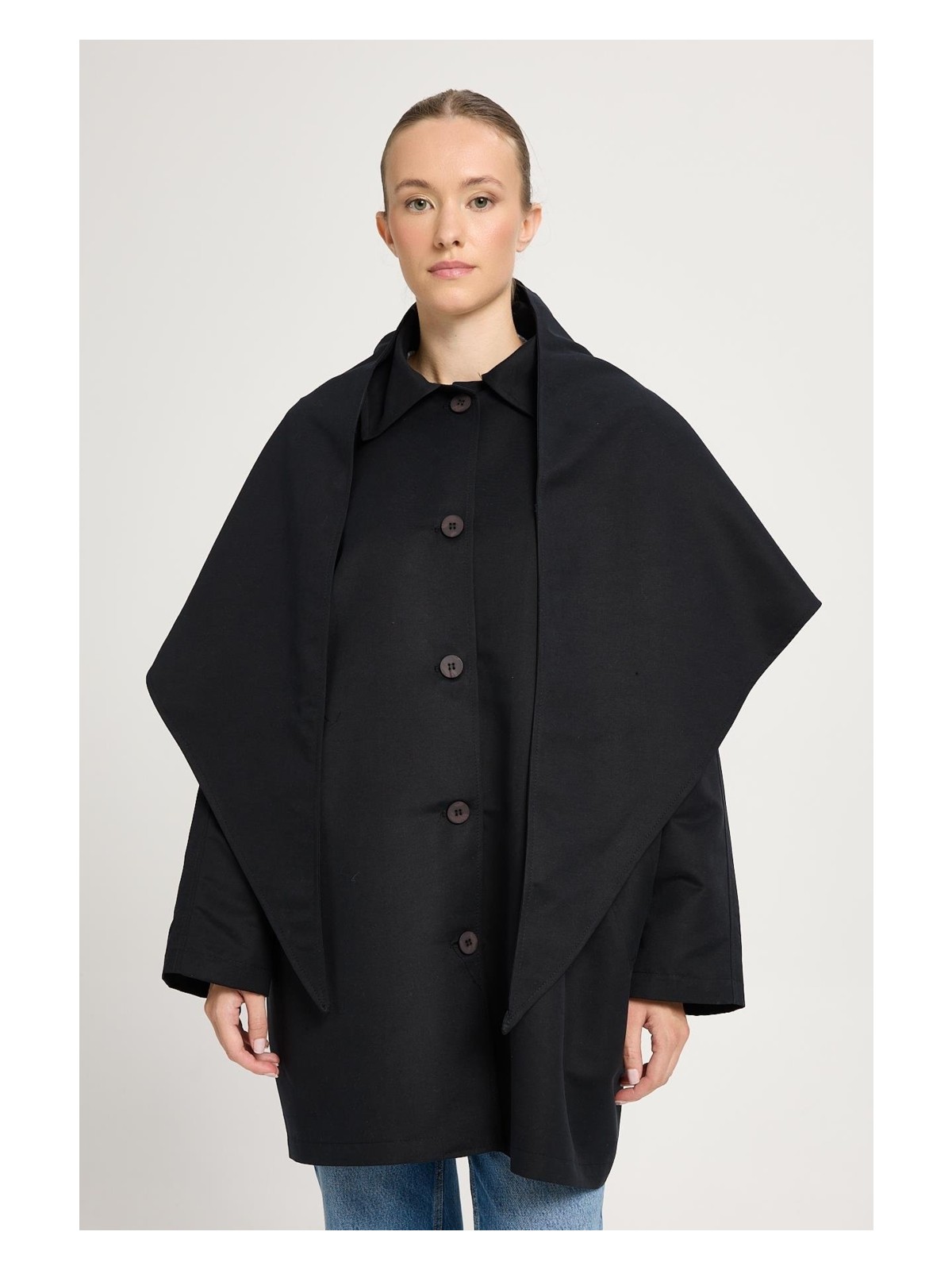 Minaaise Kadın Siyah Oversize Seyyar Yakalı Astarlı Tasarım Trençkot 30009