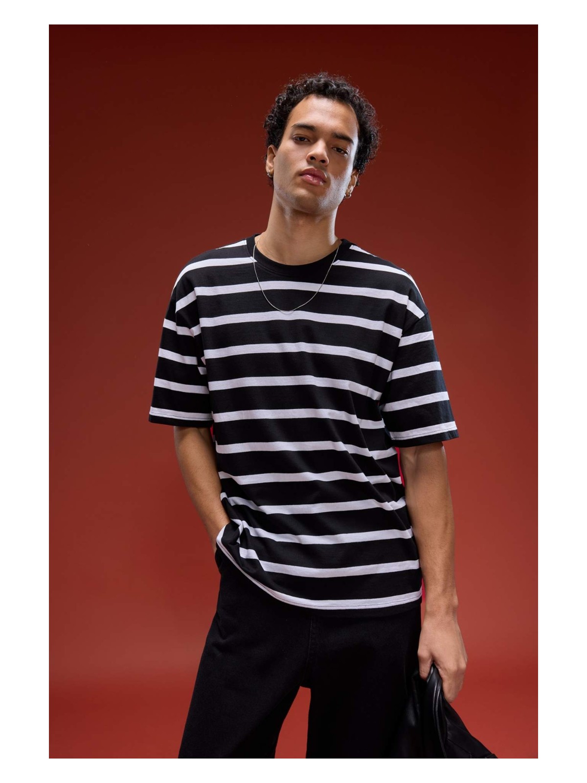 DeFacto %100 Pamuk Boxy Fit Çizgili Tişört E1160AX25AU - Görsel 3