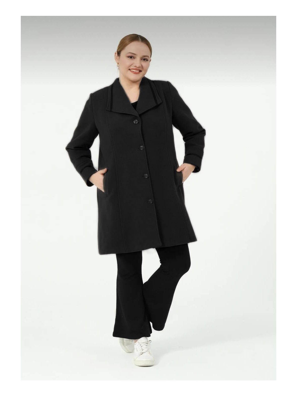 Kösem Kadın Astarlı Önü Düğmeli Kışlık Anne Erkek Yaka Kısa Kaşe Kaban