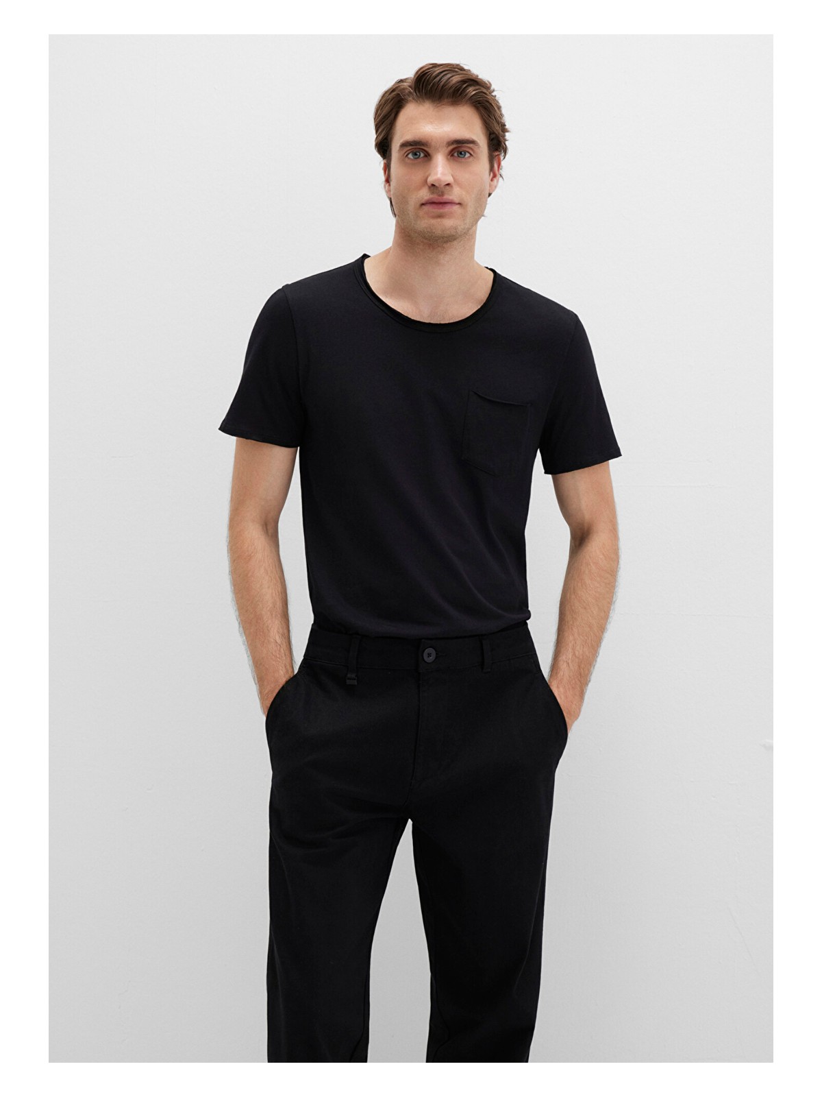 Mavi Dikişli Cep Detaylı Siyah Tişört 062772-26341 - Görsel 8