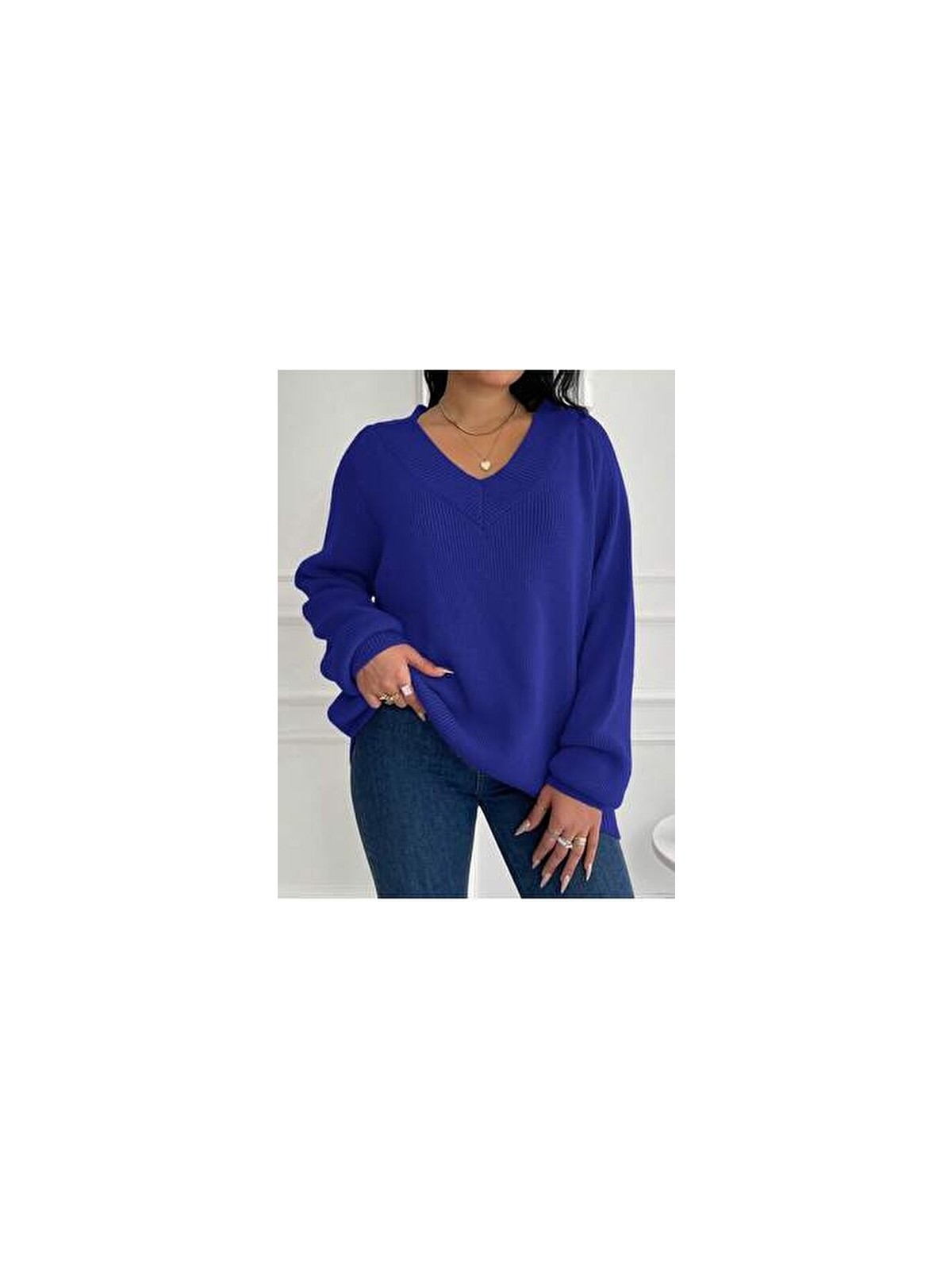 Efendix Büyük Beden Kadın Triko Kazak V Yaka Düz Siyah Renk Casual Stil - Görsel 5