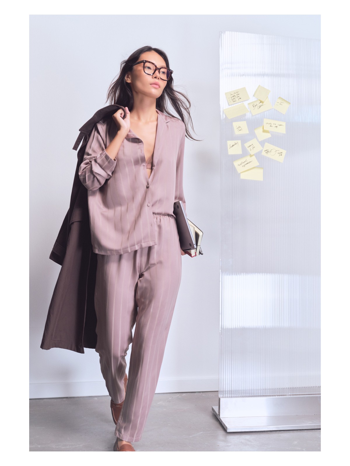 Penti Koyu Bej Emilia Bağlama Detaylı Gömlek Yaka Saten Pijama Takımı