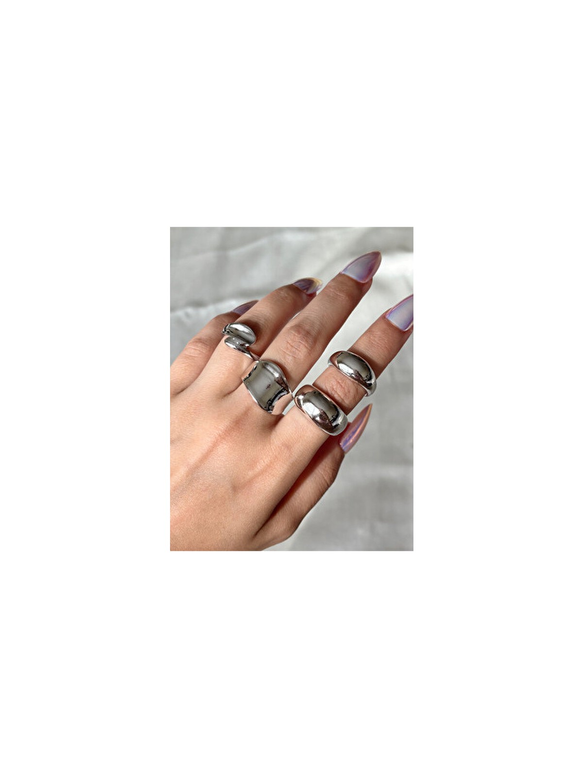 Kadın Gold Renk 4 Lü Tasarım Yüzük Seti Pirinç Maden İle Şık Ve Kararma Yapmaz - Görsel 4