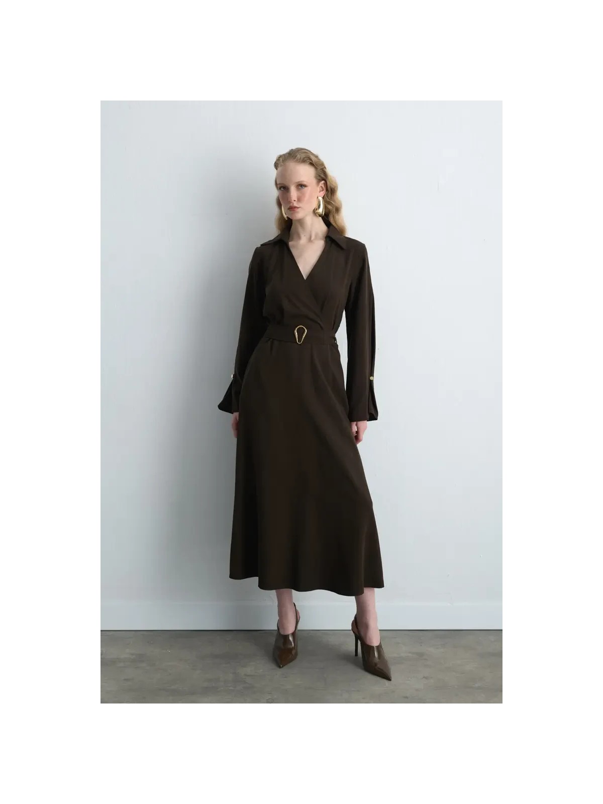 Gusto Anvelop Kesim Uzun Lyocell Elbise - Kahverengi